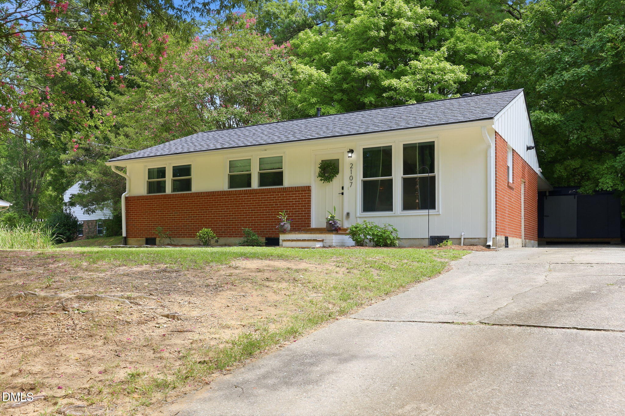 2107 Dandridge Drive Property Photo 37