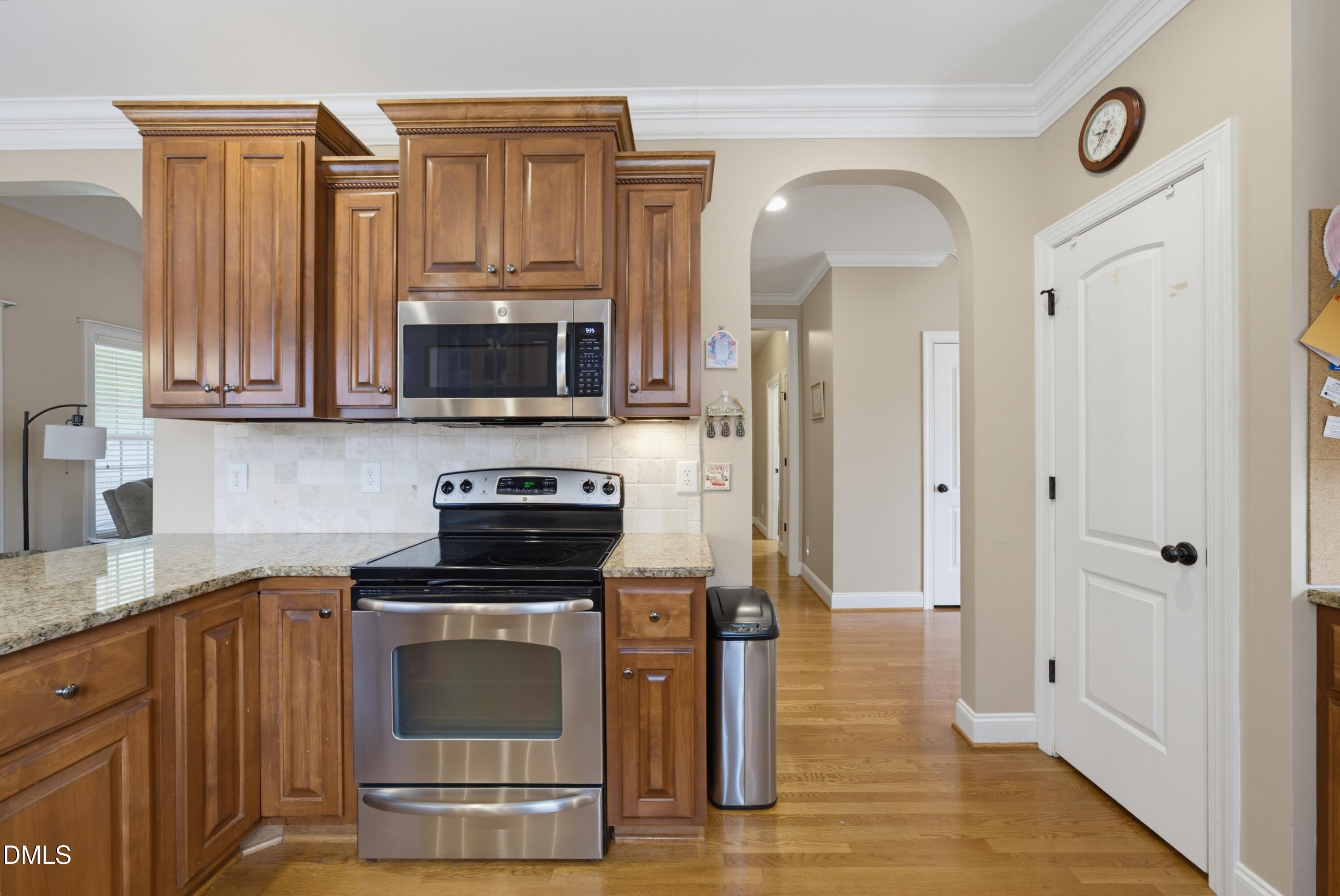 84 Elmhurst Lane Property Photo 12