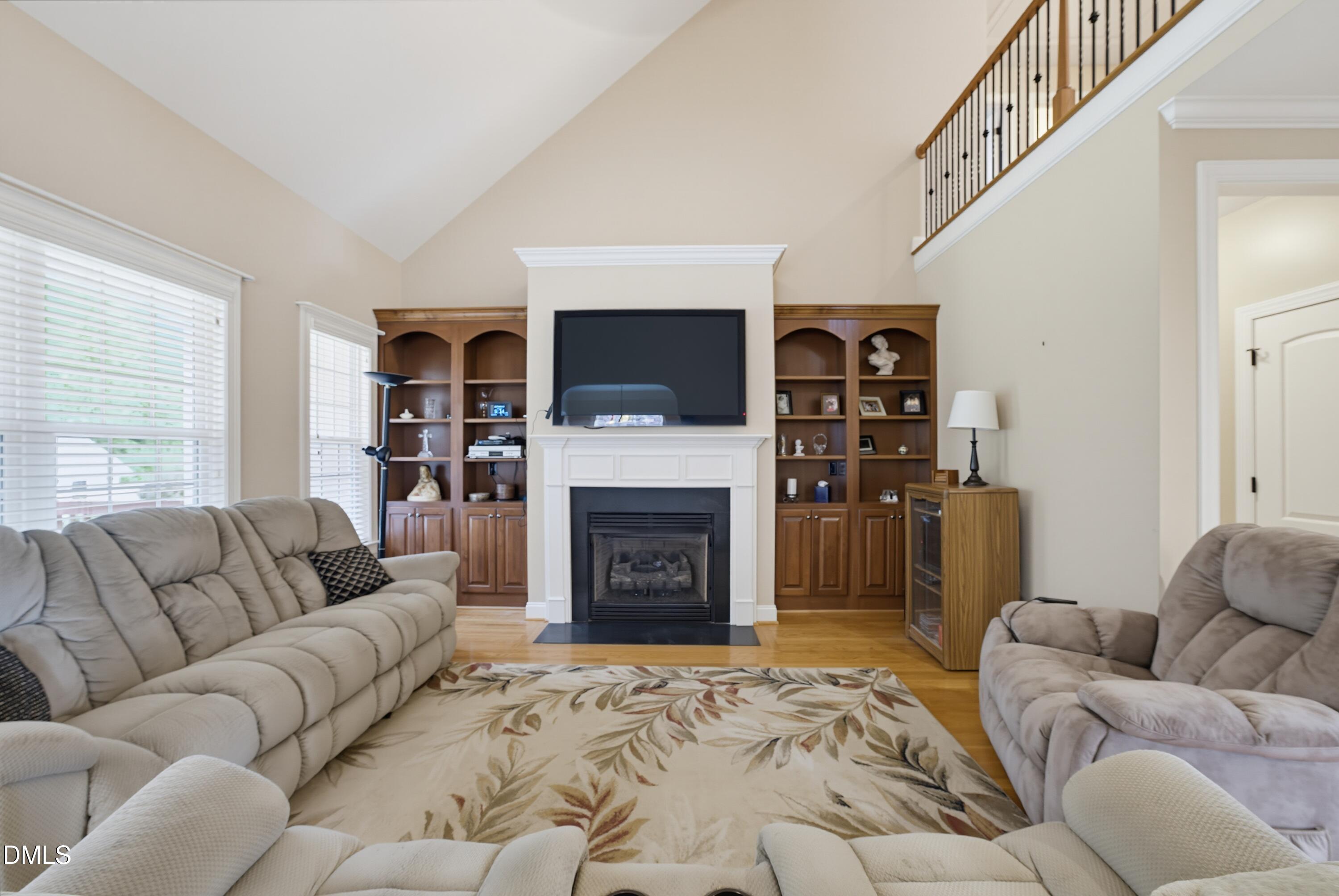 84 Elmhurst Lane Property Photo 18