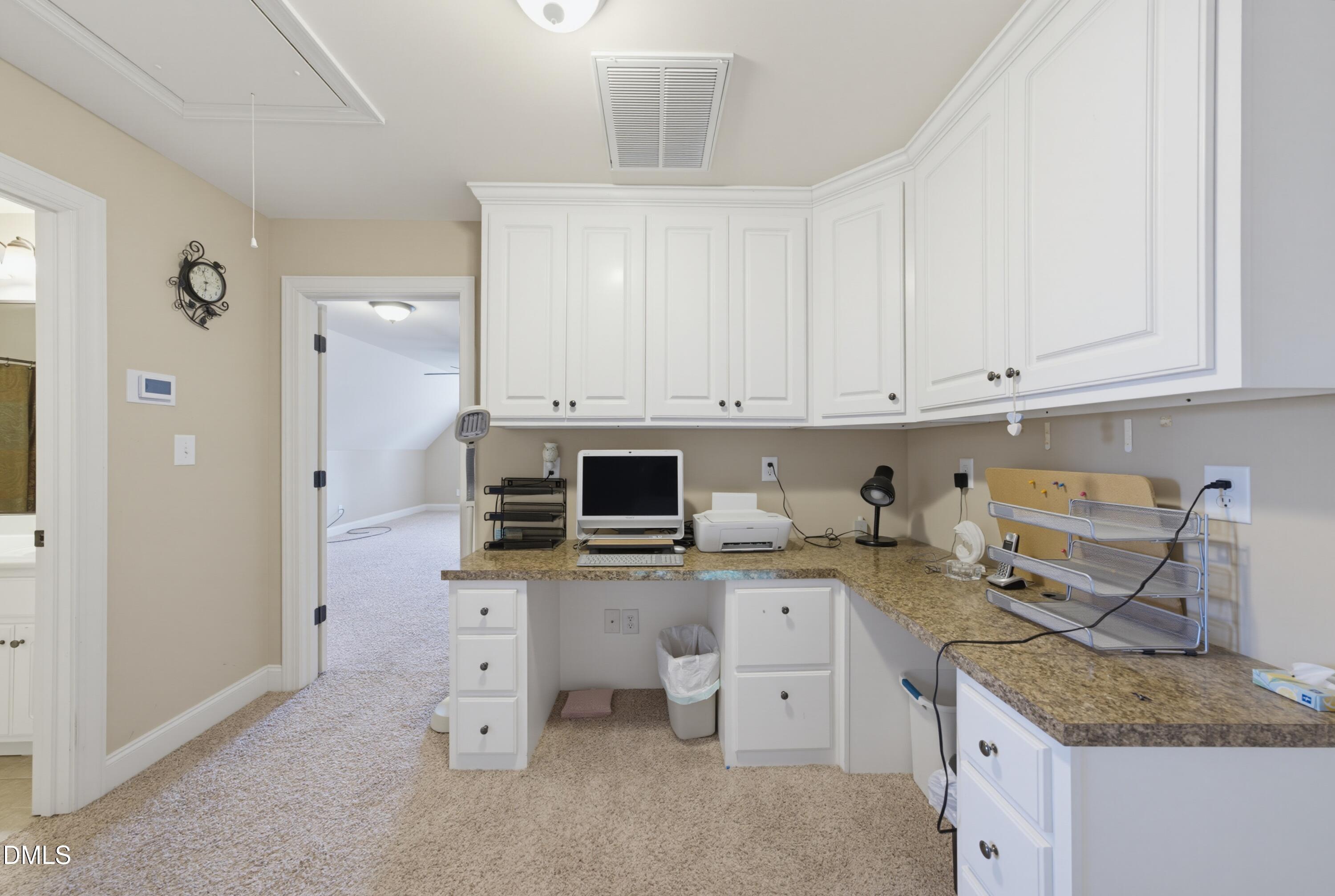 84 Elmhurst Lane Property Photo 30