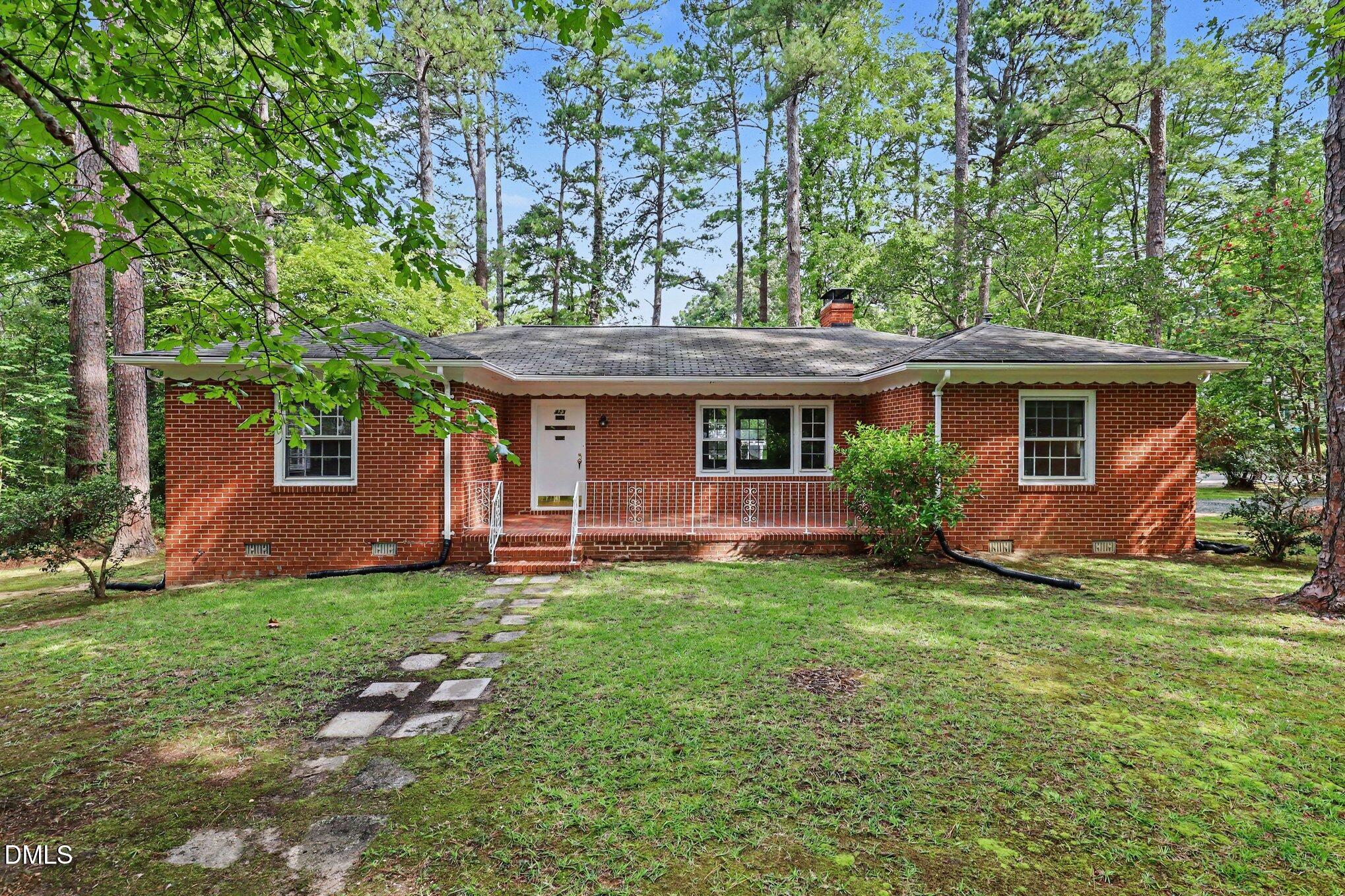 423 Whitehead Circle Property Photo 1