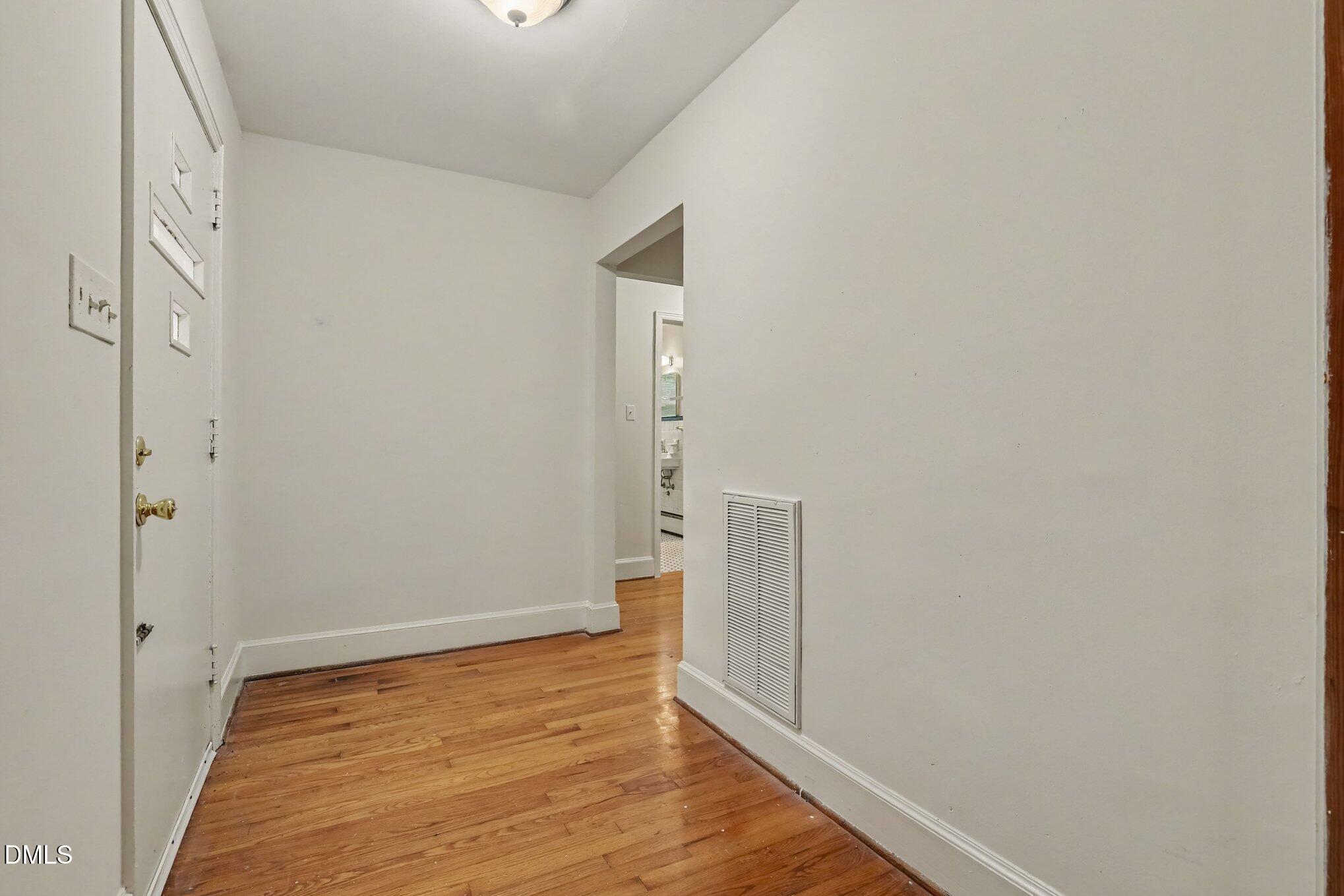 423 Whitehead Circle Property Photo 6