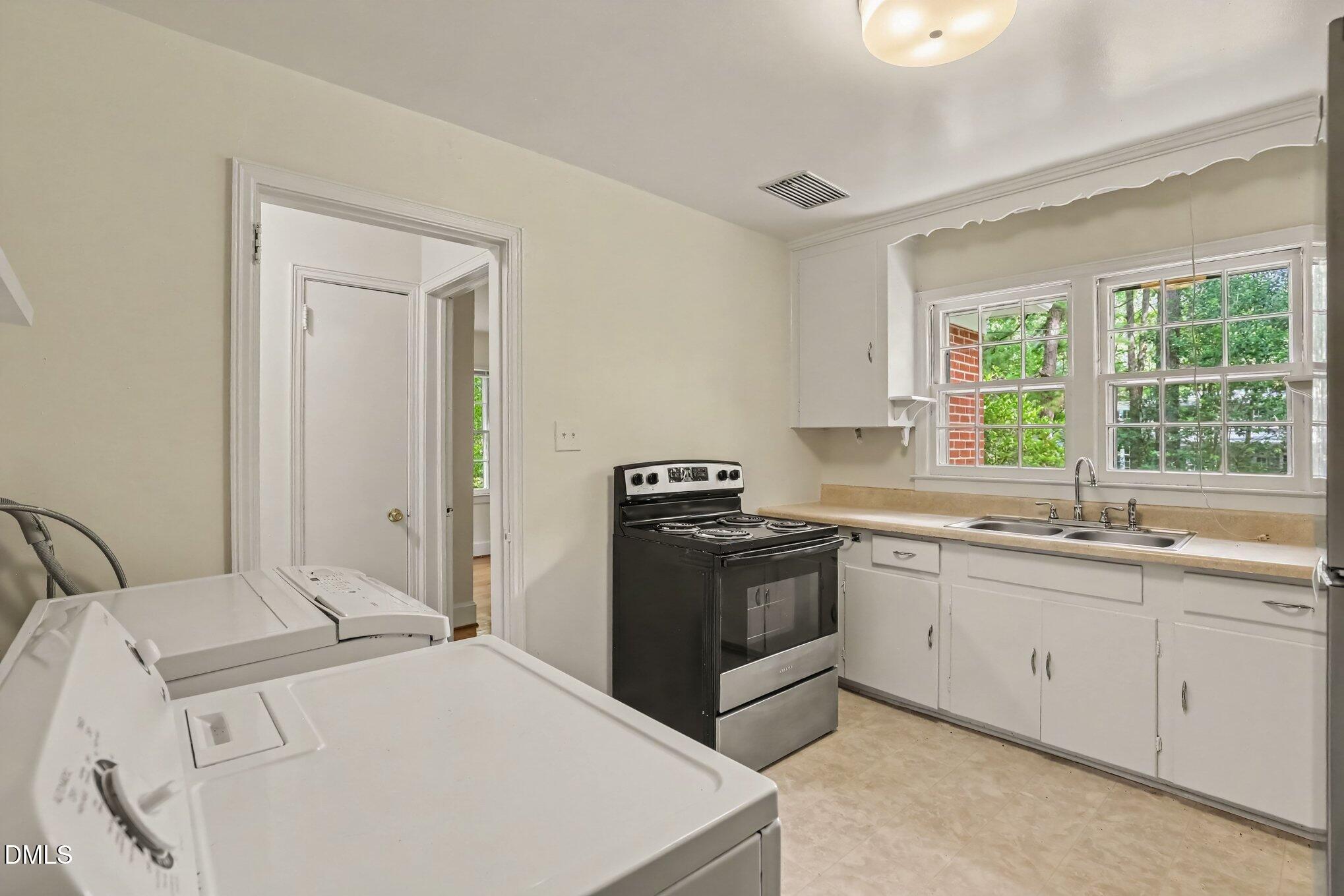 423 Whitehead Circle Property Photo 10