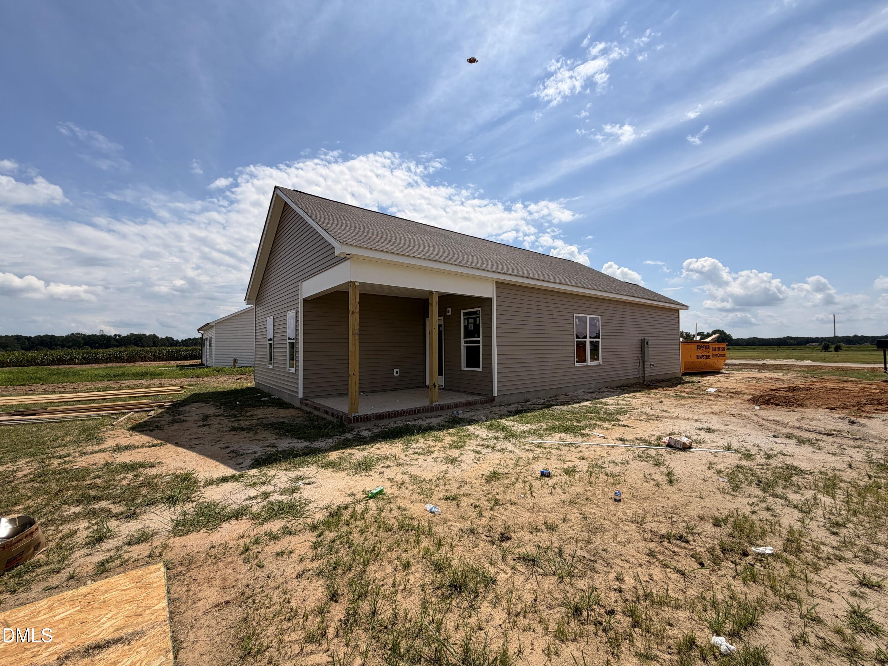 121 Longfield Court Property Photo 2