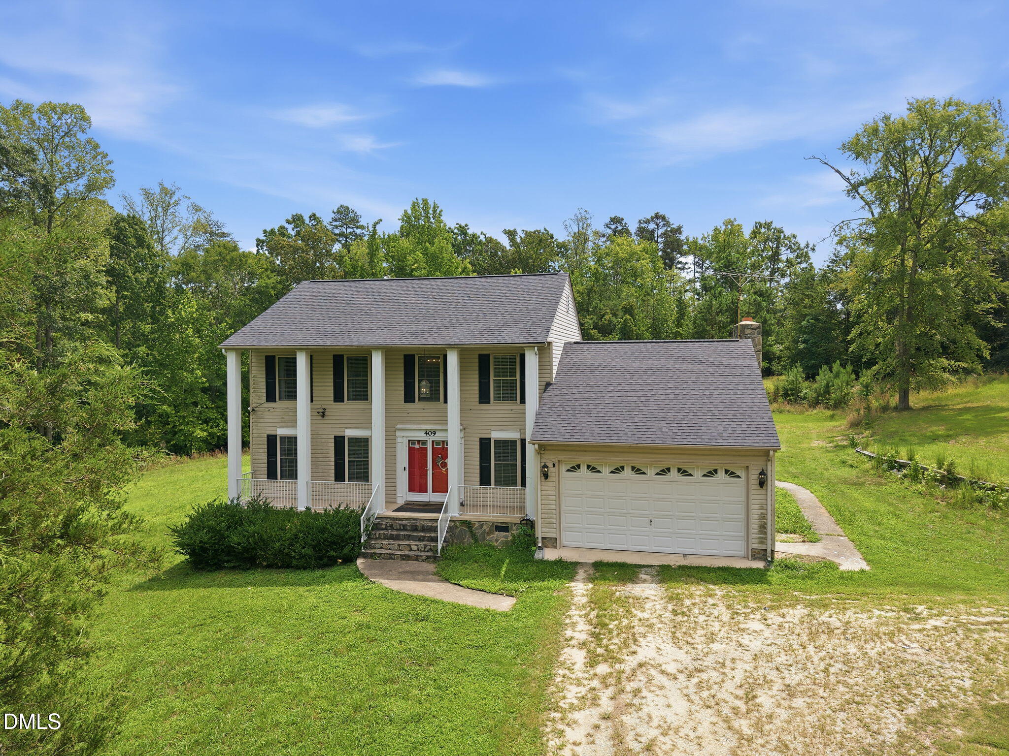 409 Reaves Lane Property Photo 1