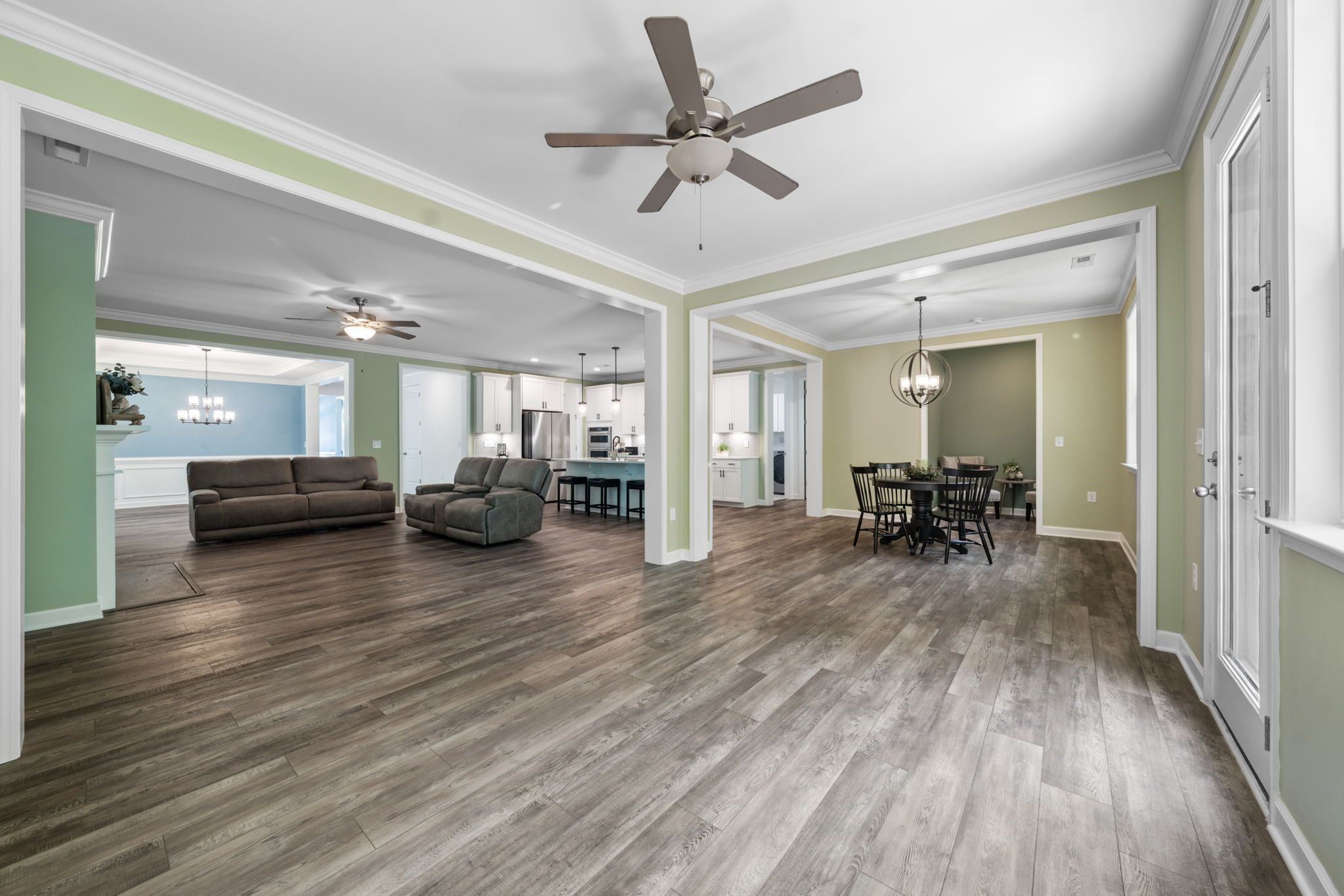 388 Bonaventure Drive Property Photo 4