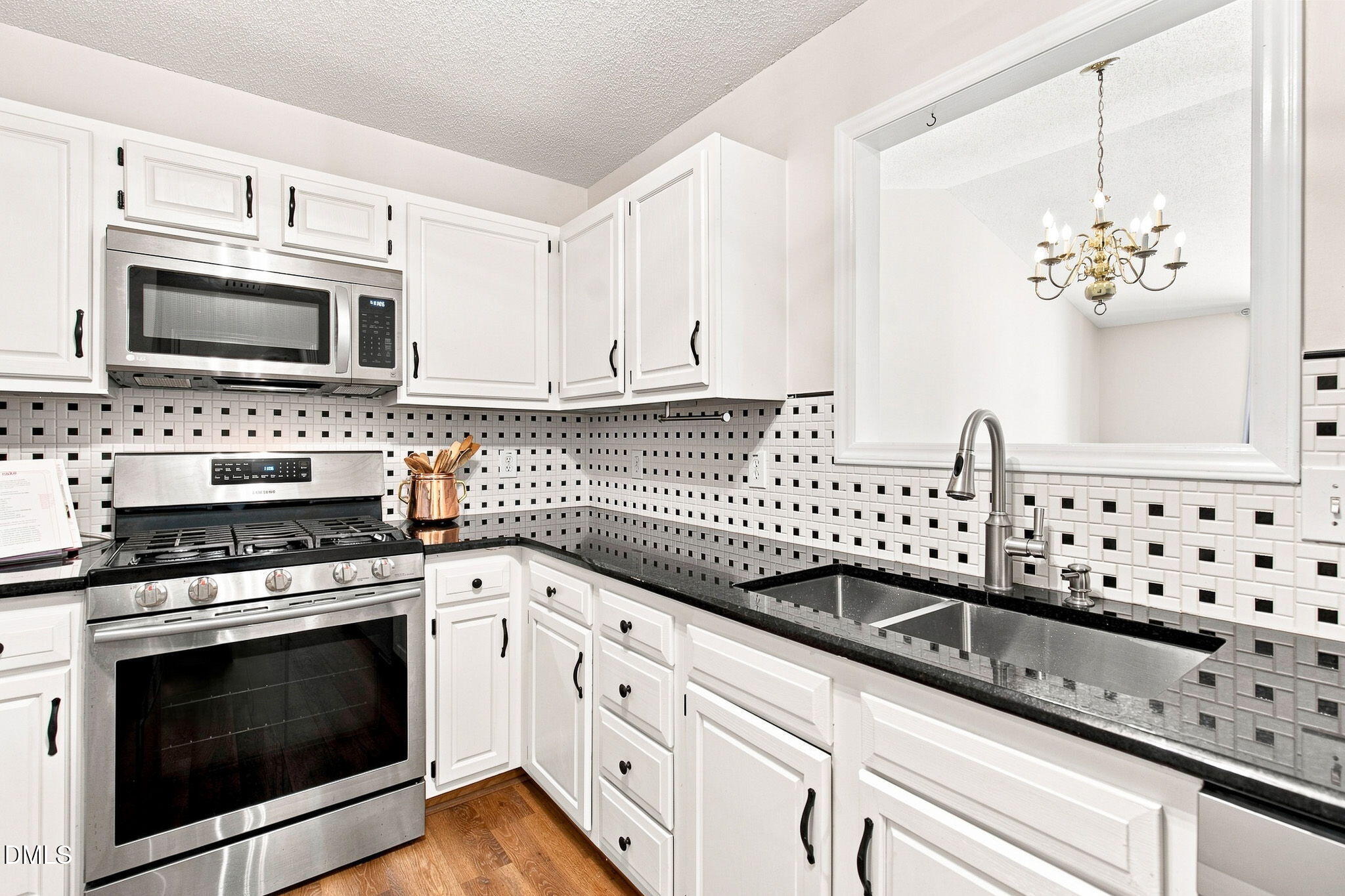 3027 Maple Avenue Apt C3 Property Photo 9