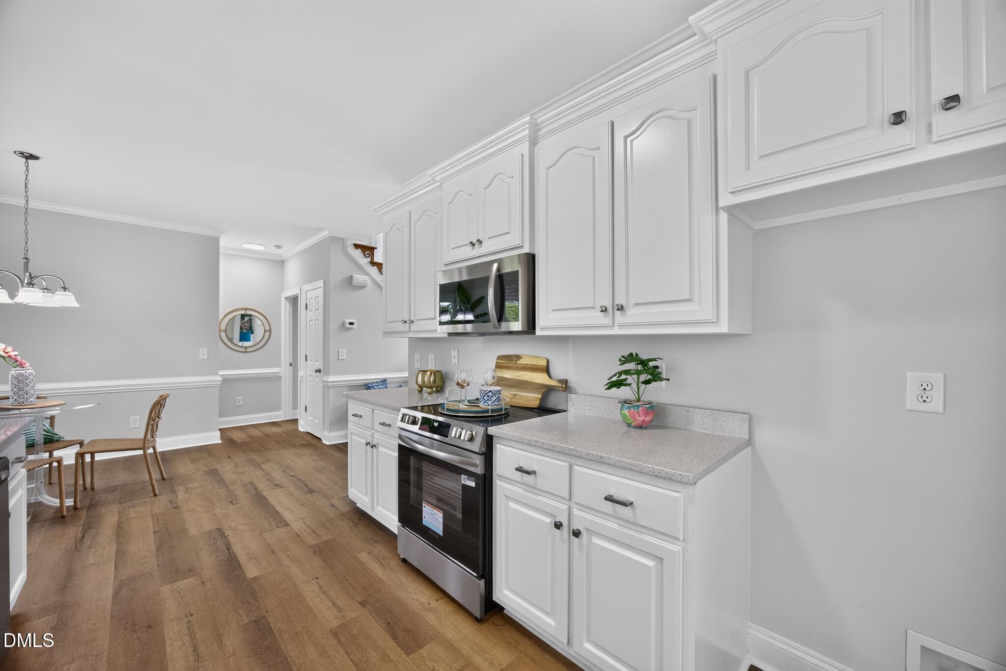 52 Season Lane Property Photo 10