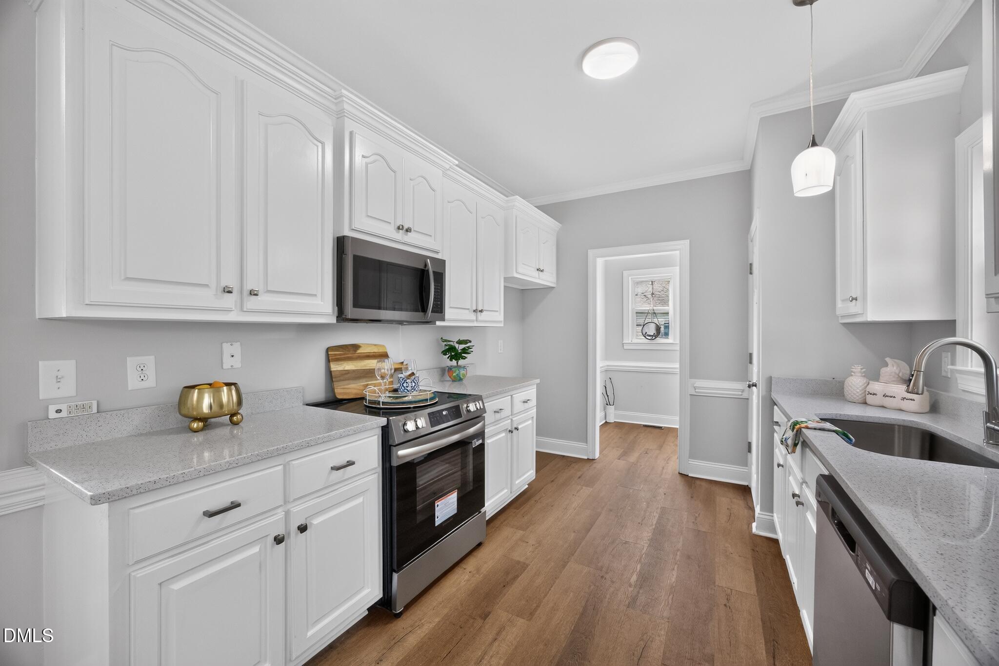 52 Season Lane Property Photo 11