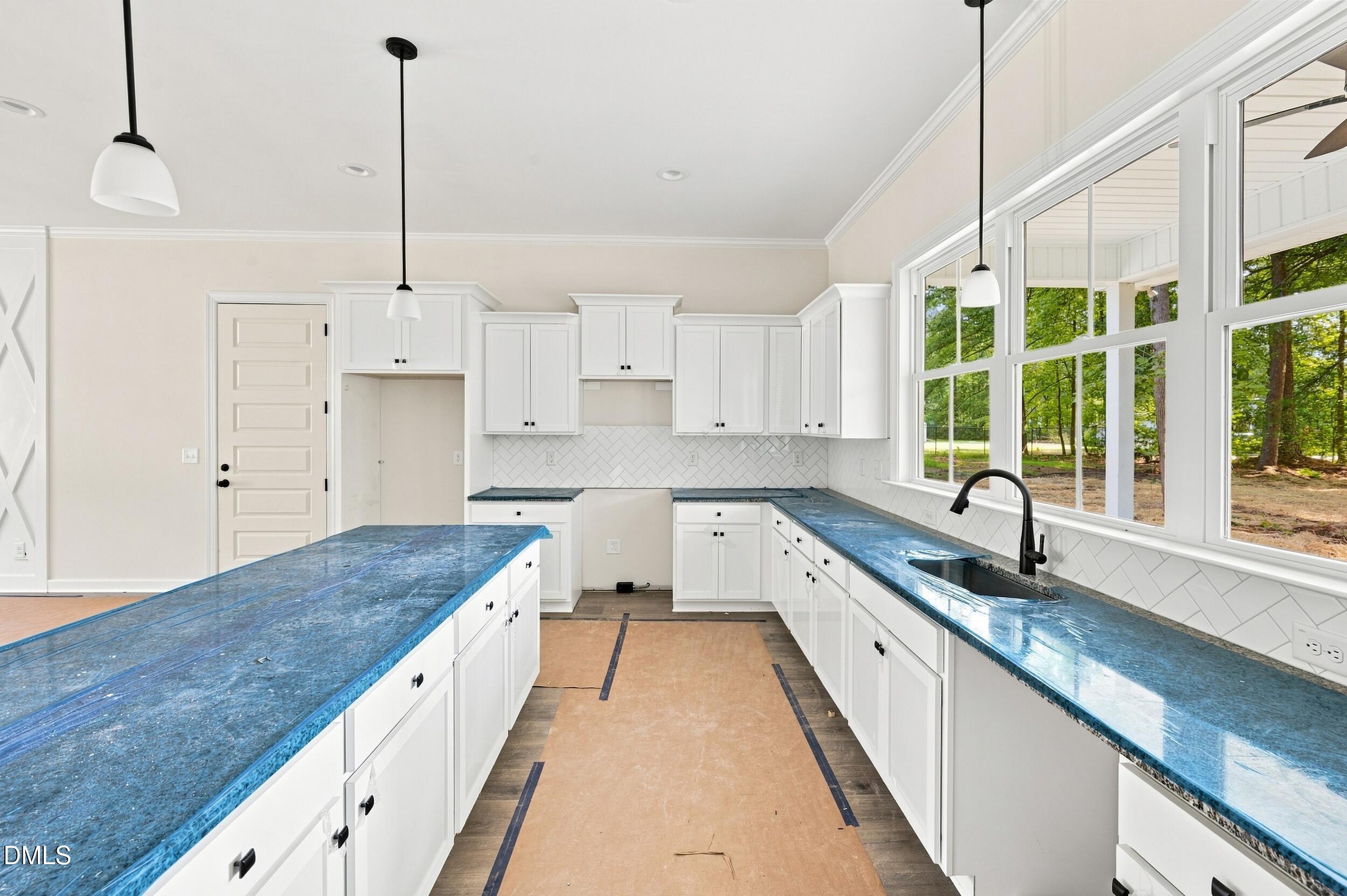 302 Pine Street Property Photo 8
