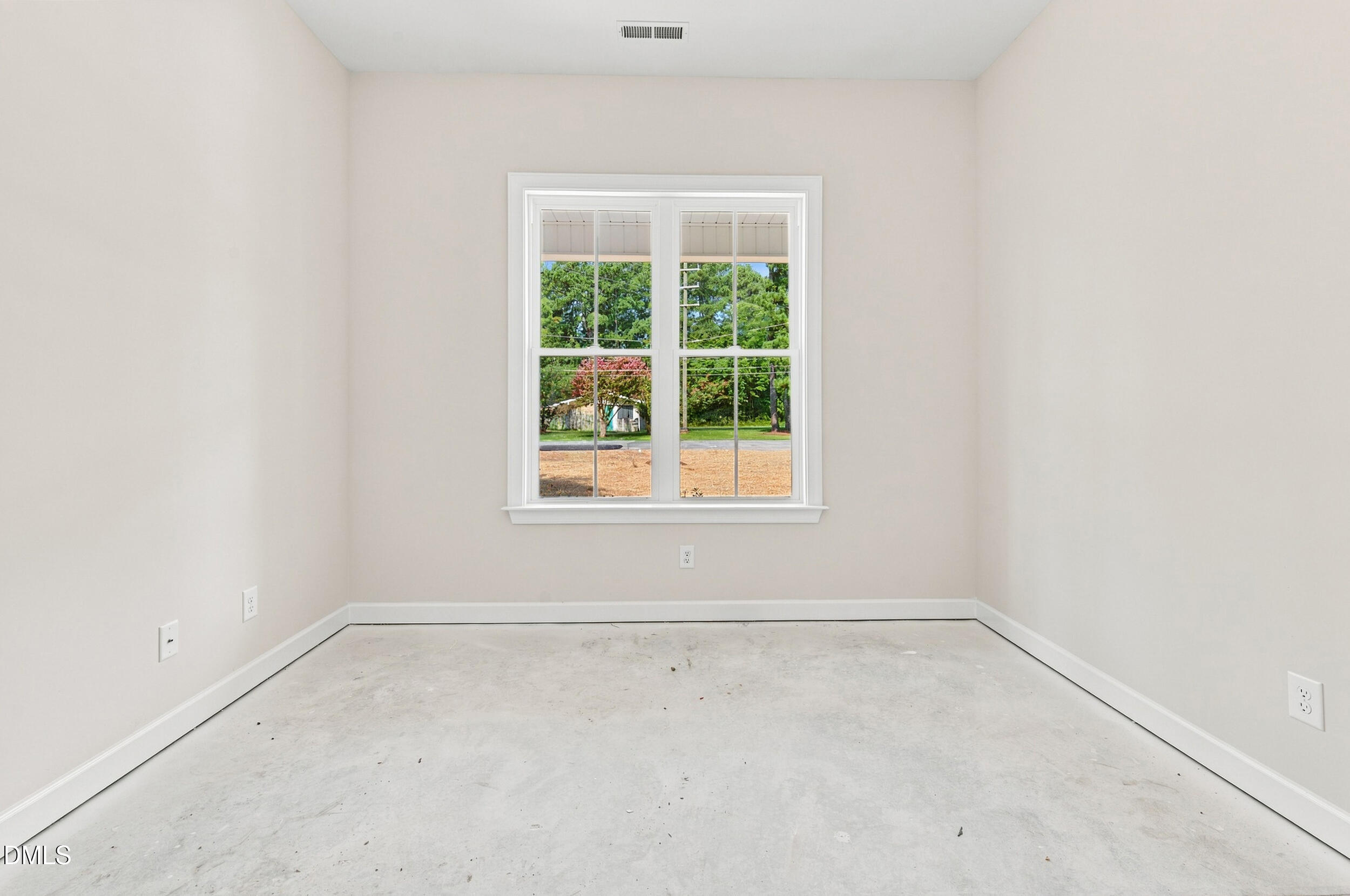 302 Pine Street Property Photo 13