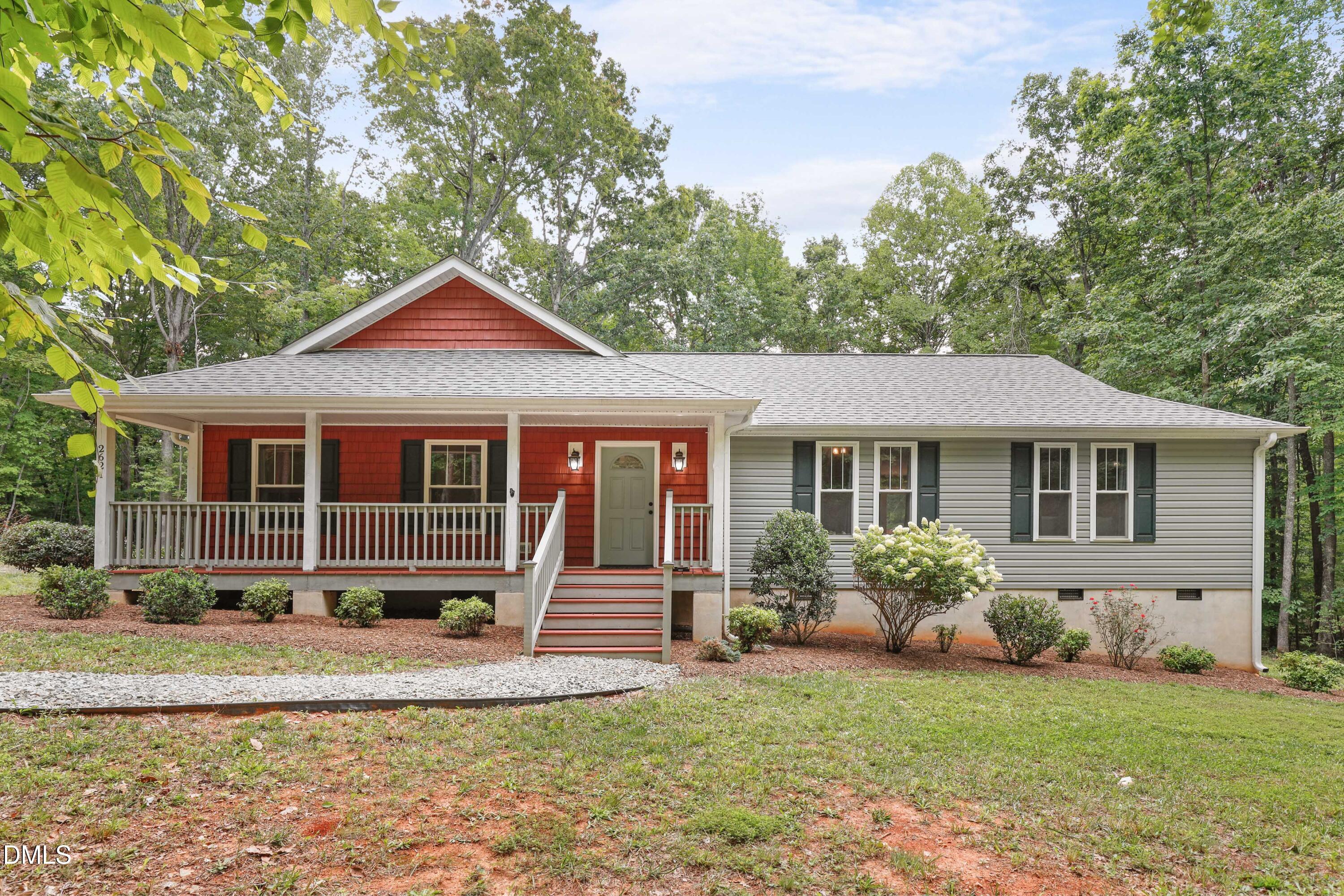 2621 Vinca Lane Property Photo 1