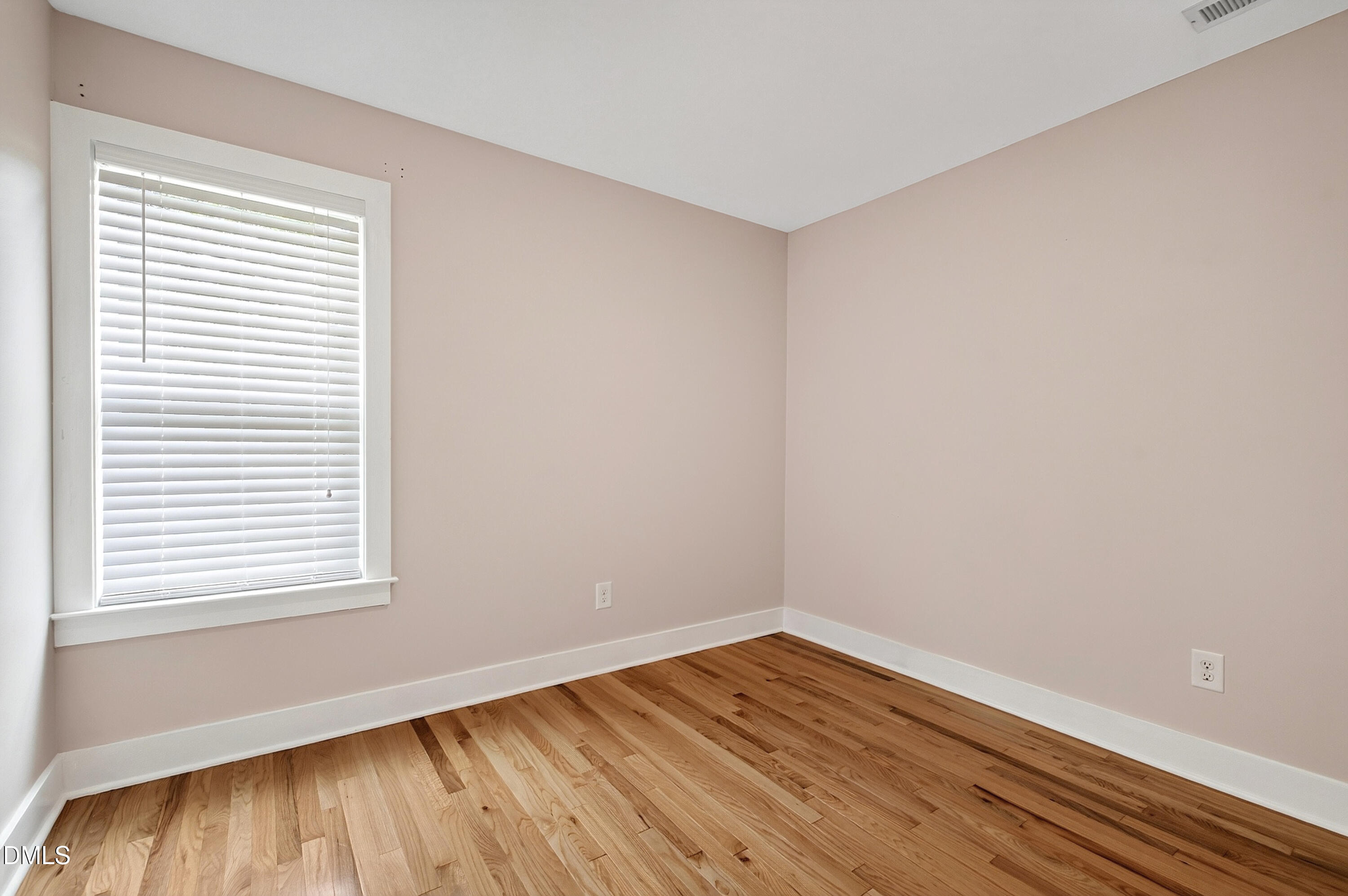 615 E Lenoir Street Property Photo 28