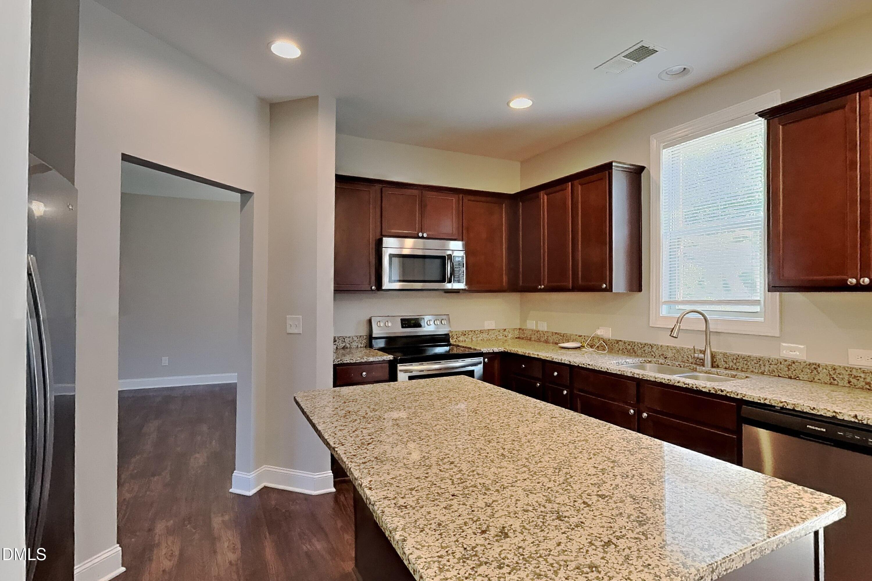 1100 Silver Farm Road Property Photo 6