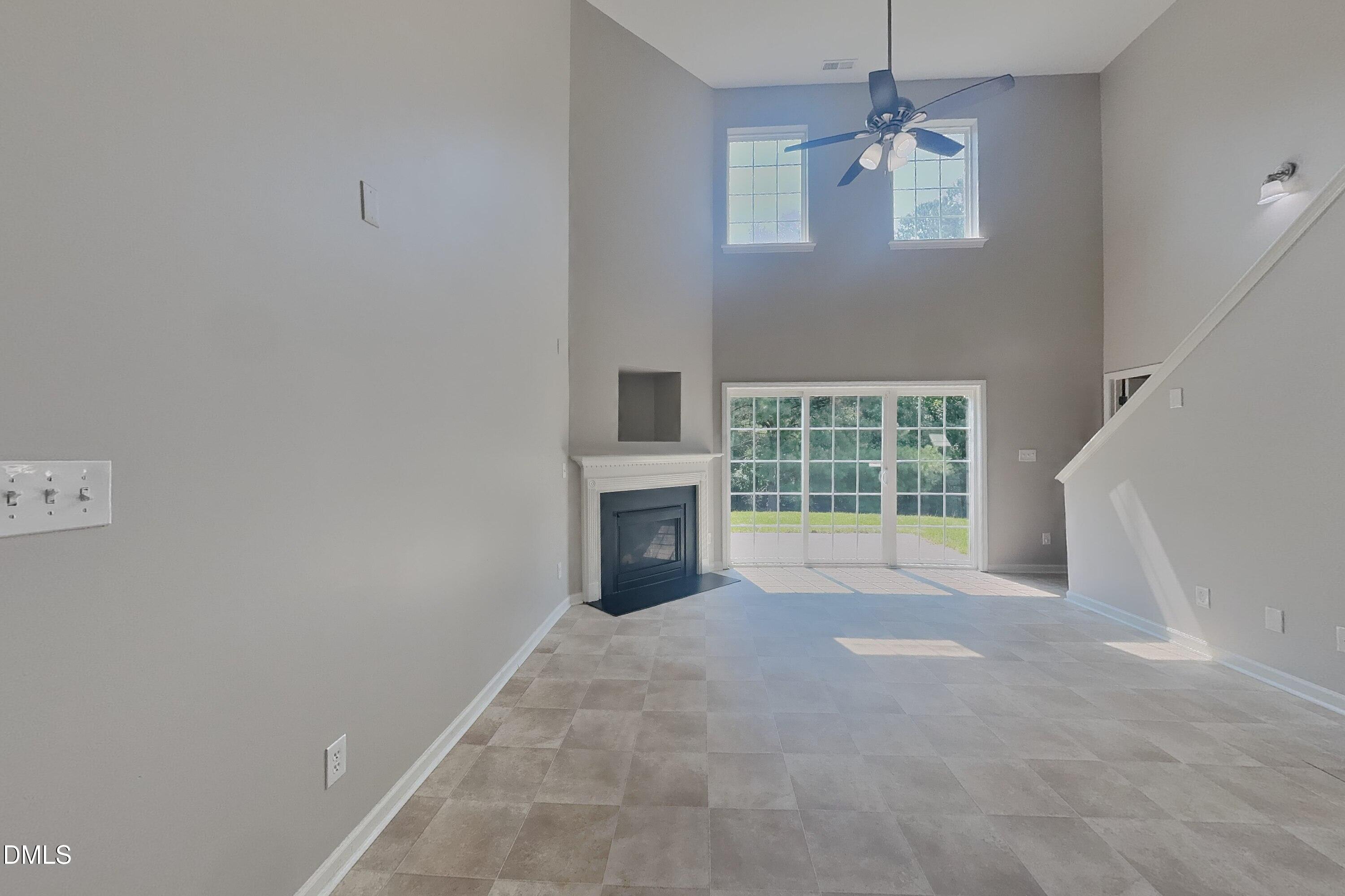 910 Statler Drive Property Photo 2