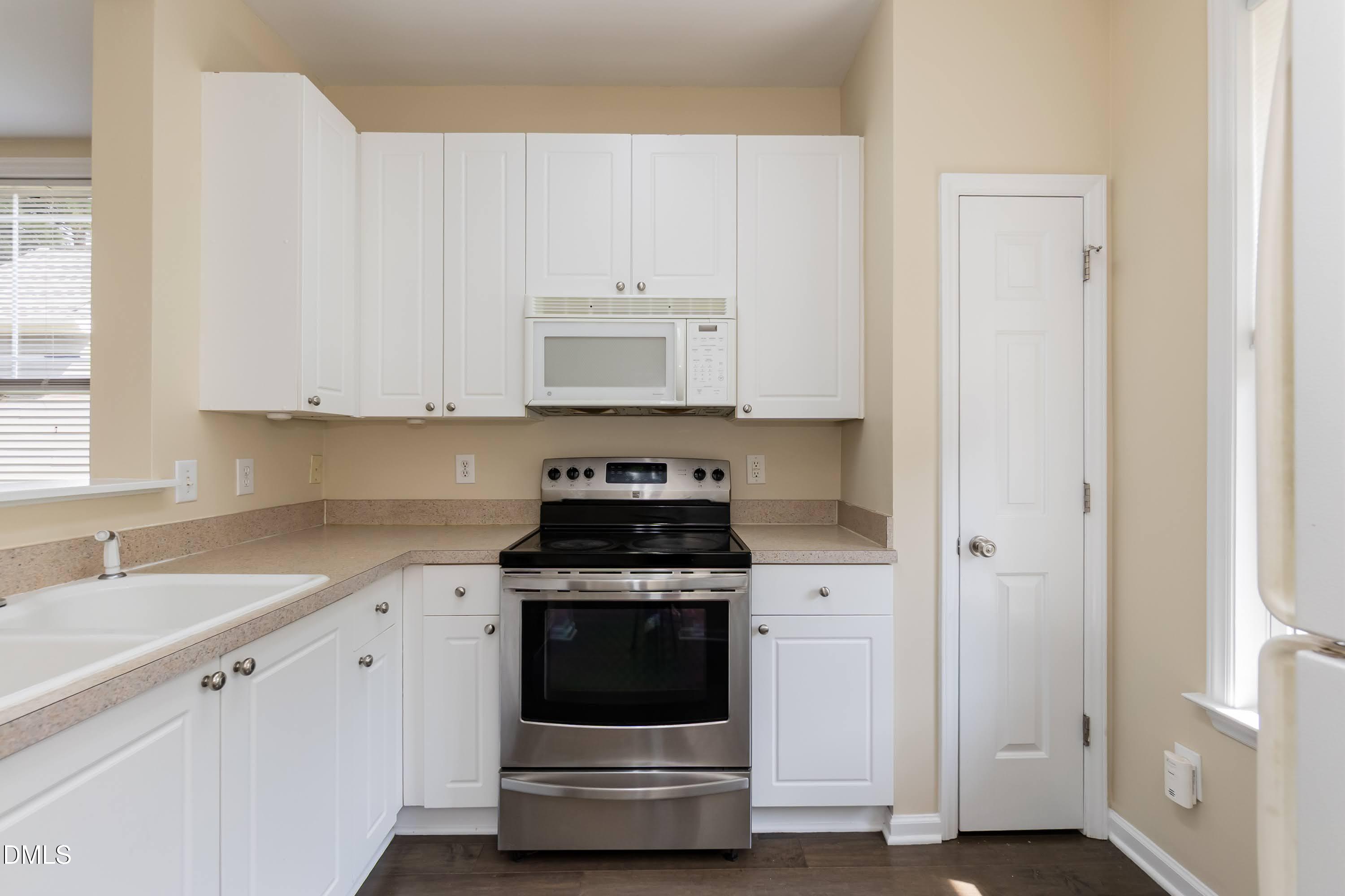 241 Stansbury Lane Property Photo 14
