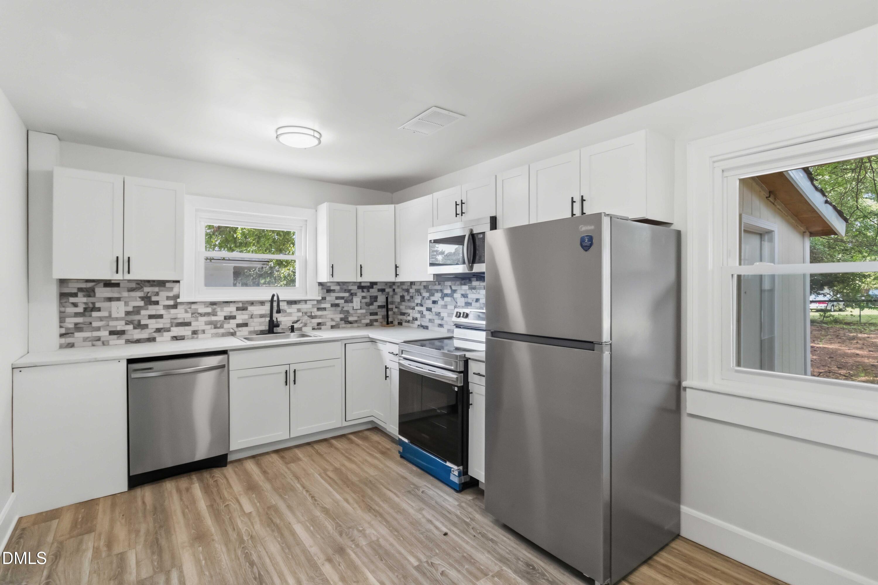 605 Sunnyside Lane W Property Photo 13