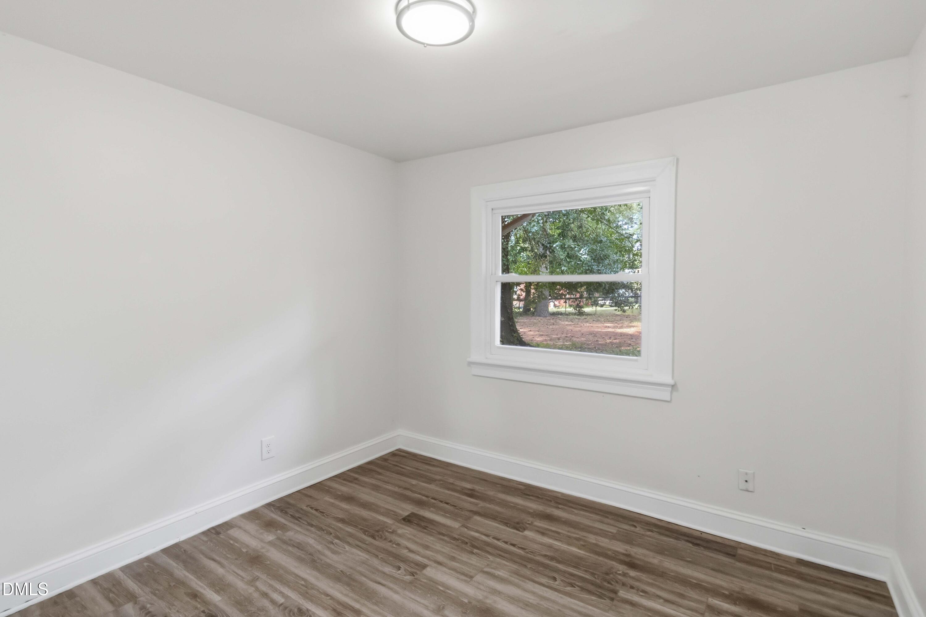 605 Sunnyside Lane W Property Photo 14