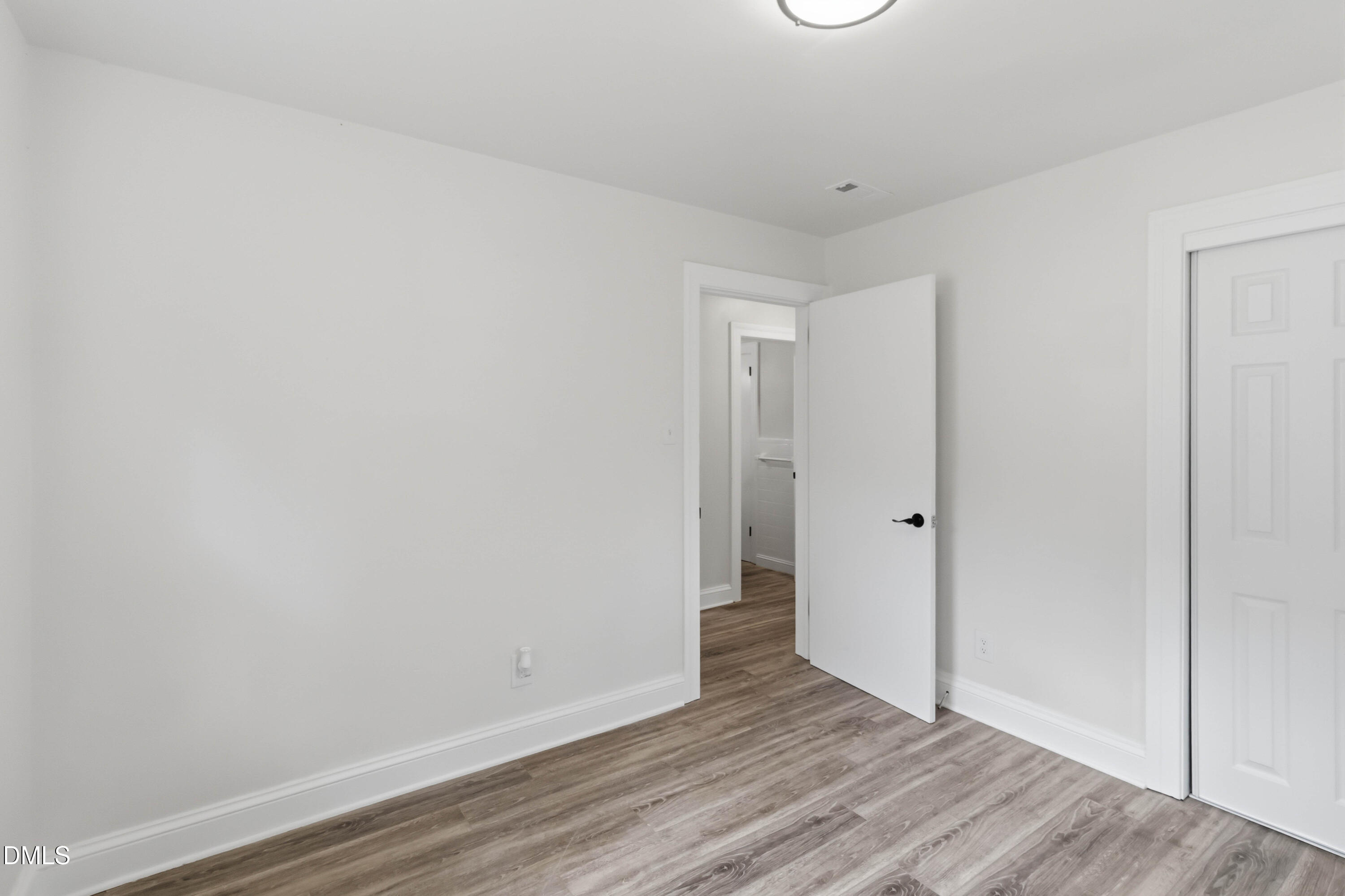605 Sunnyside Lane W Property Photo 18