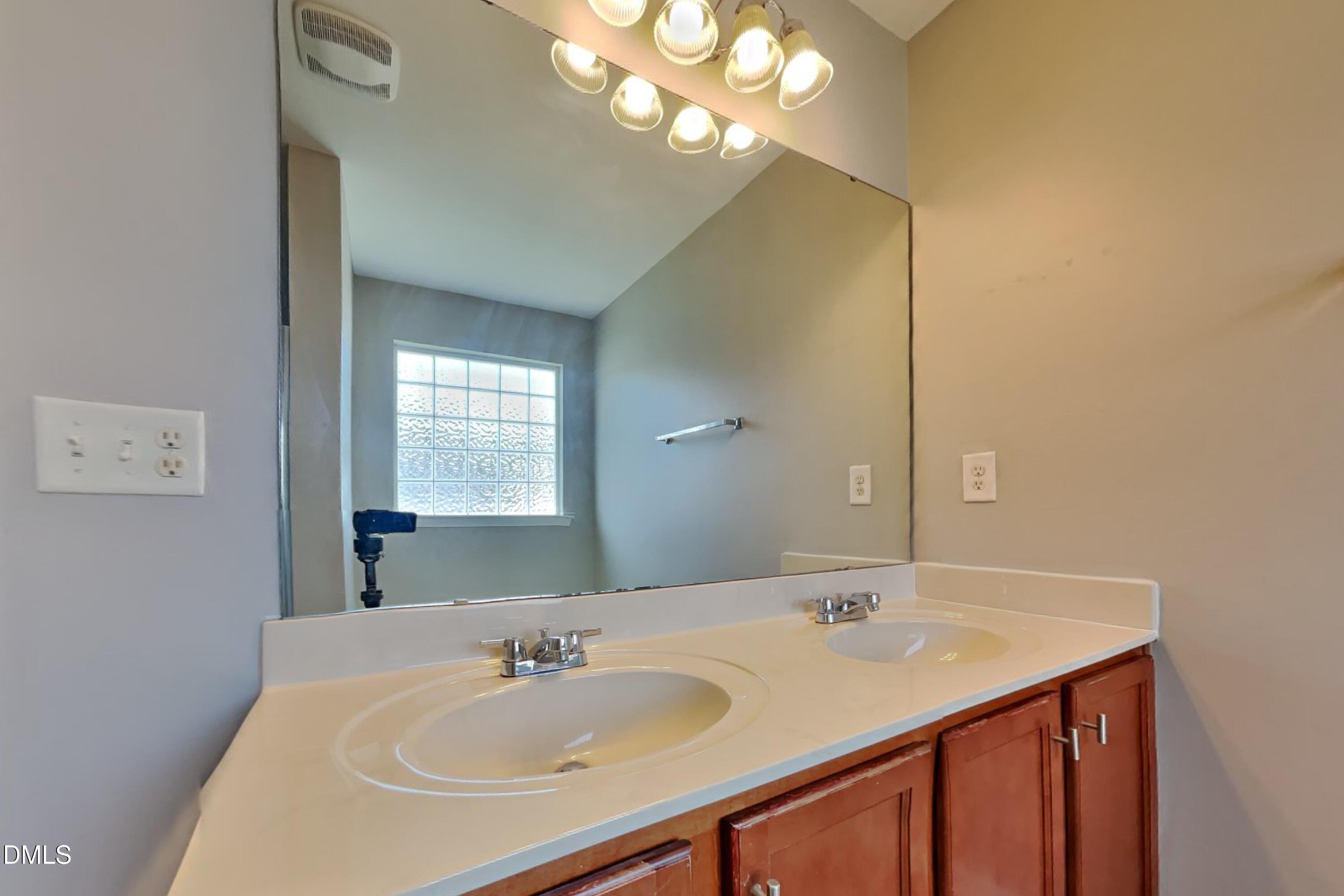 514 Kerriann Lane Property Photo 9