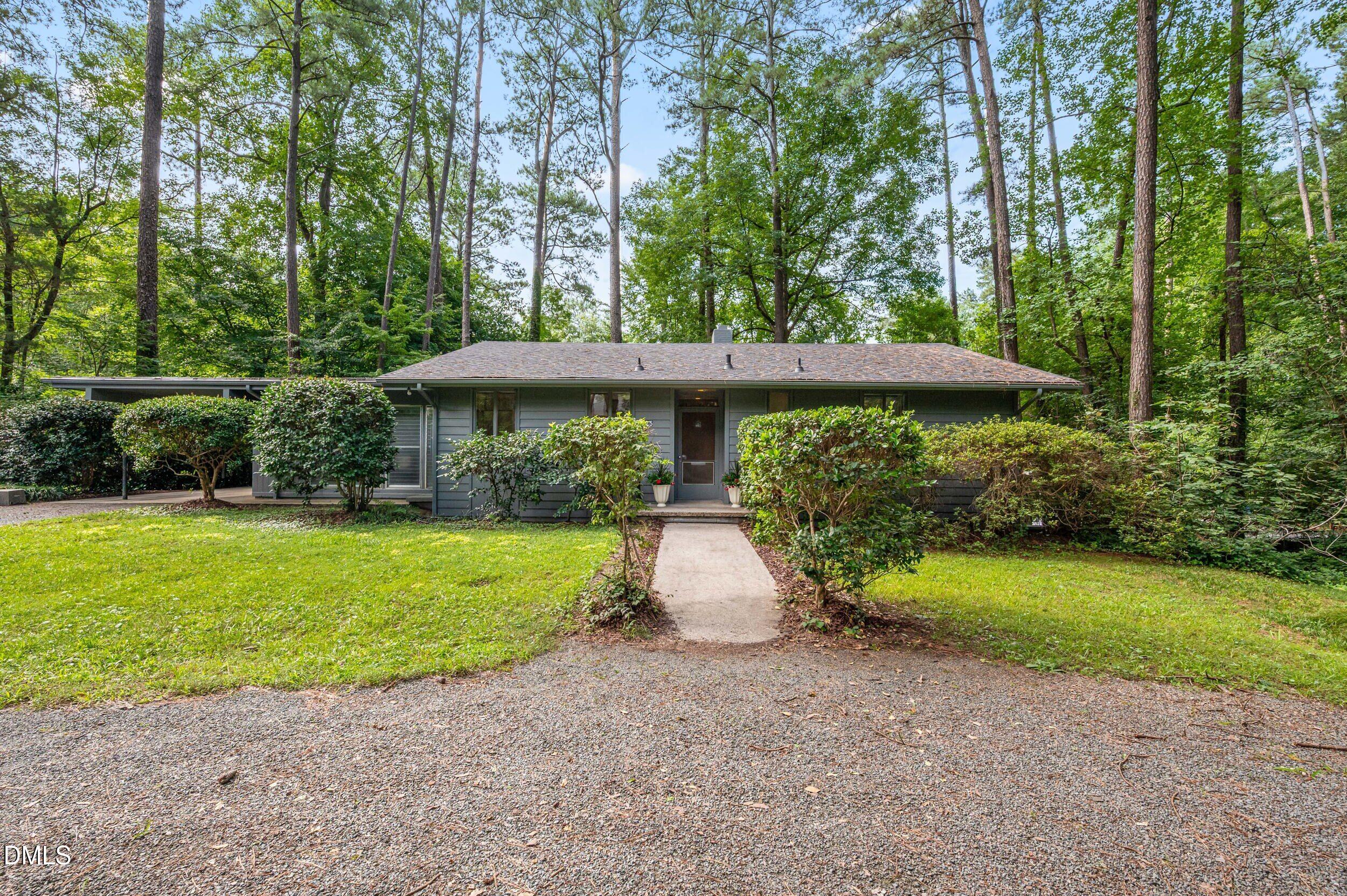 425 Brookside Drive Property Photo 2