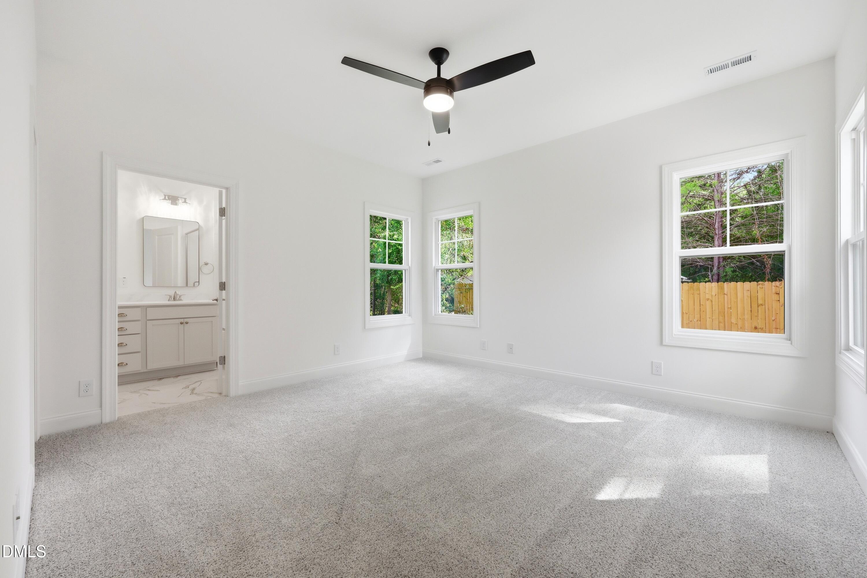228 Telluride Court Property Photo 7