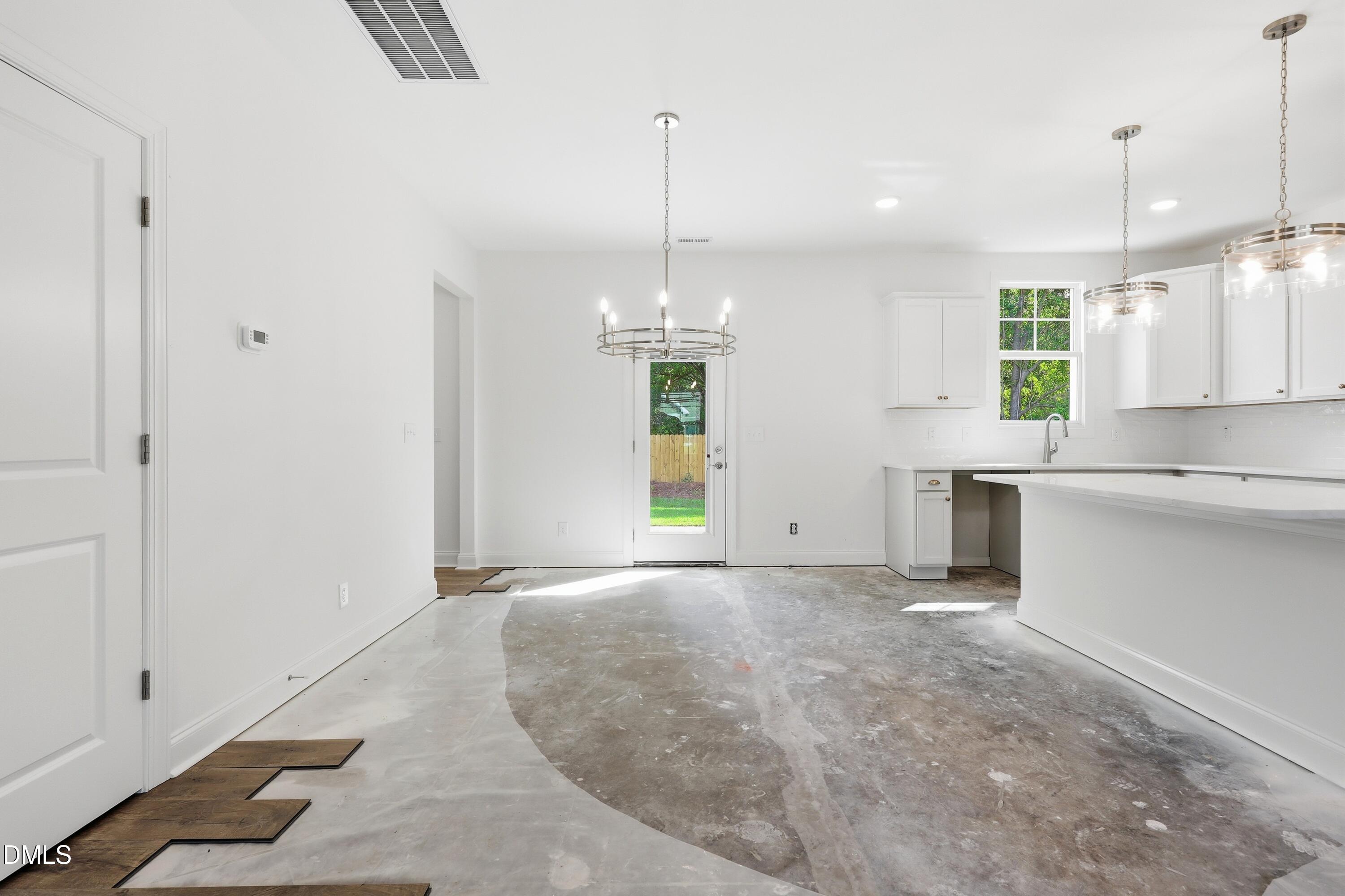 228 Telluride Court Property Photo 10