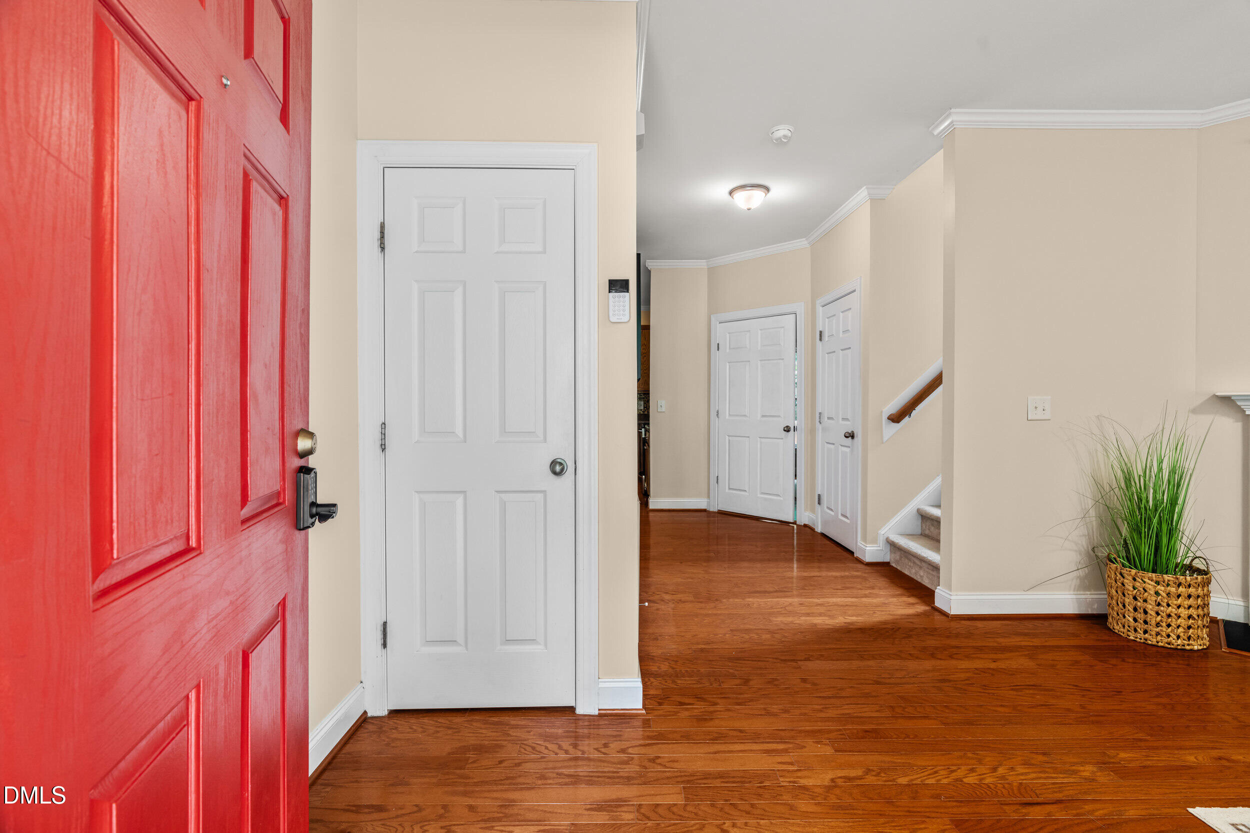 305 Chapel Valley Lane Property Photo 4