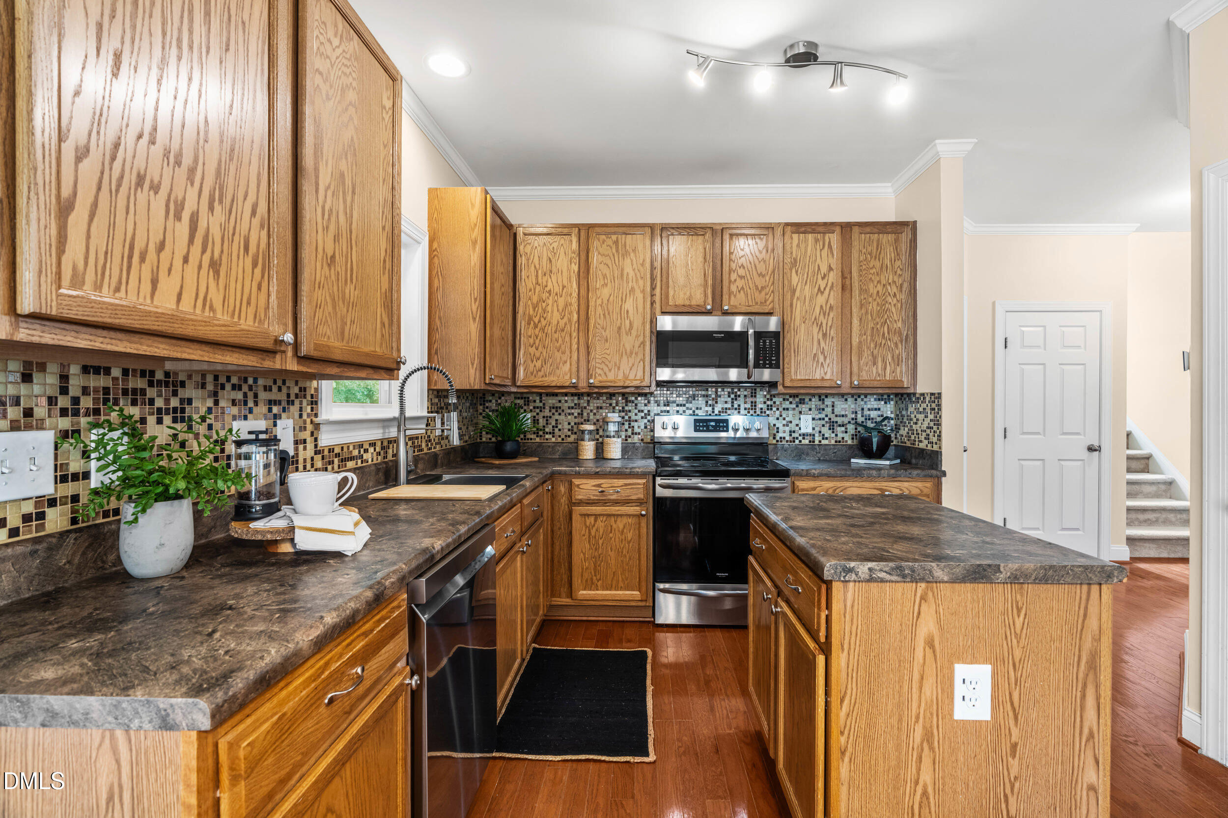 305 Chapel Valley Lane Property Photo 12
