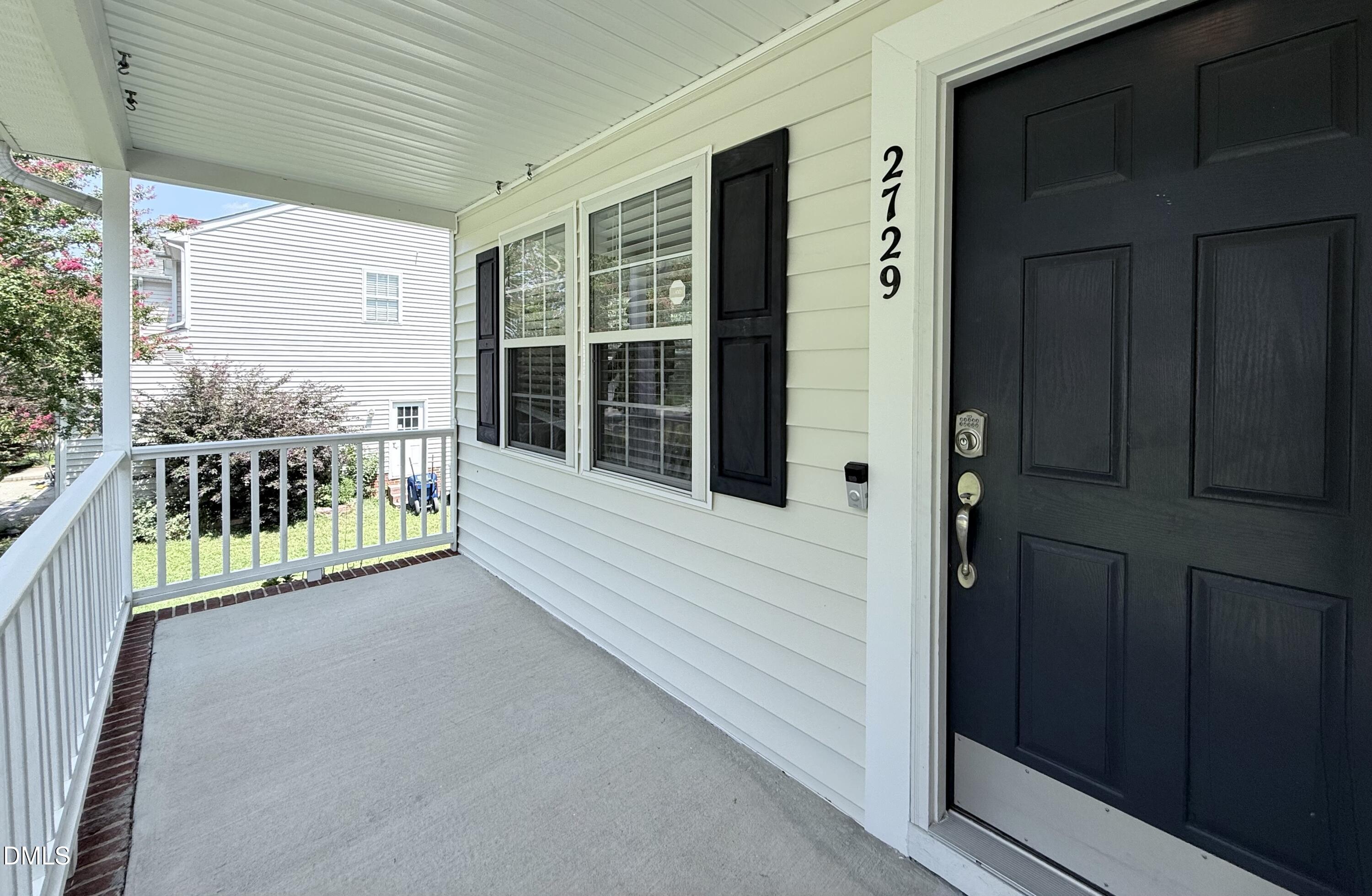 2729 E Shoreham Street Property Photo 2