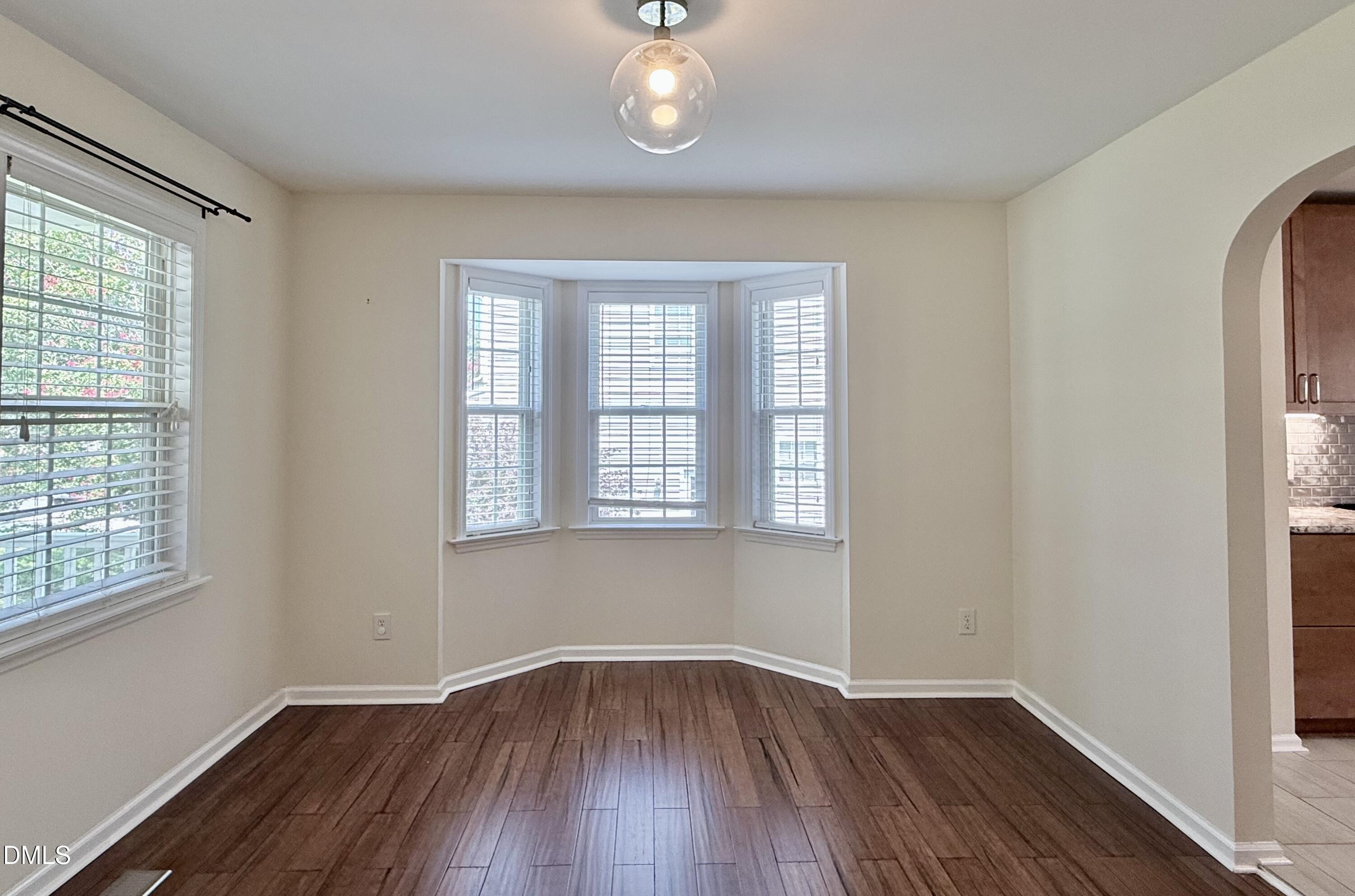 2729 E Shoreham Street Property Photo 4