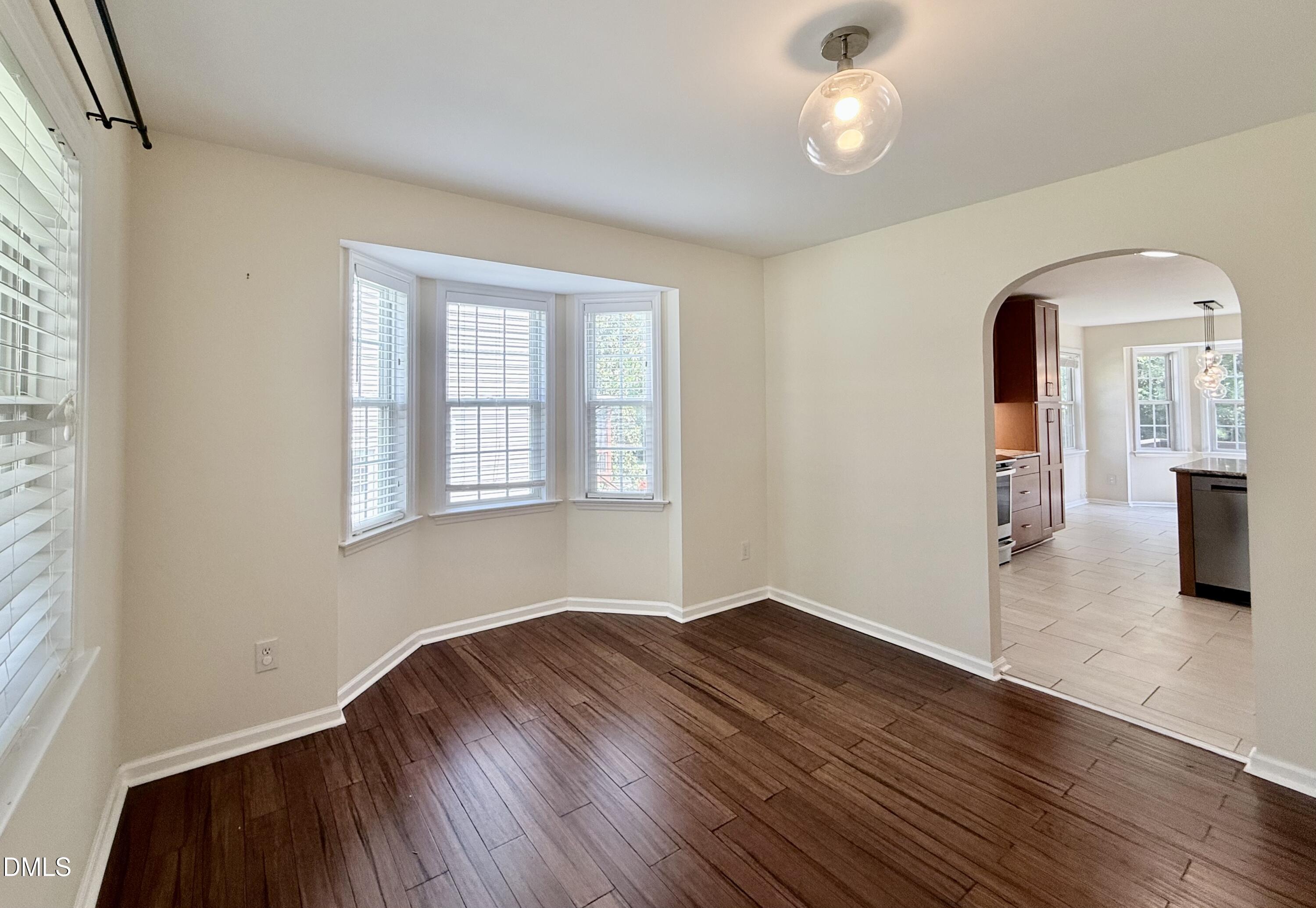 2729 E Shoreham Street Property Photo 6