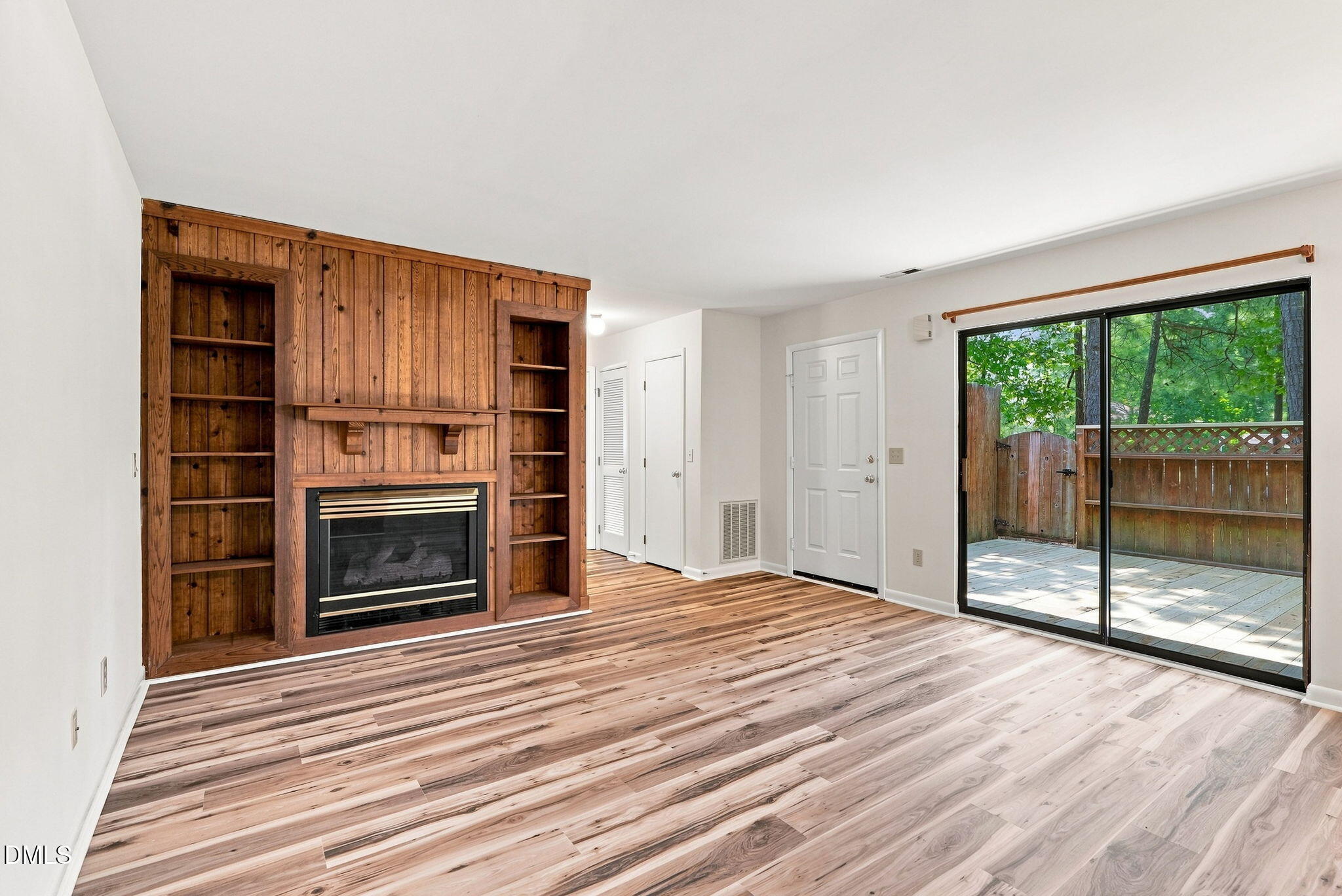 400 Summerwalk Circle Property Photo 12