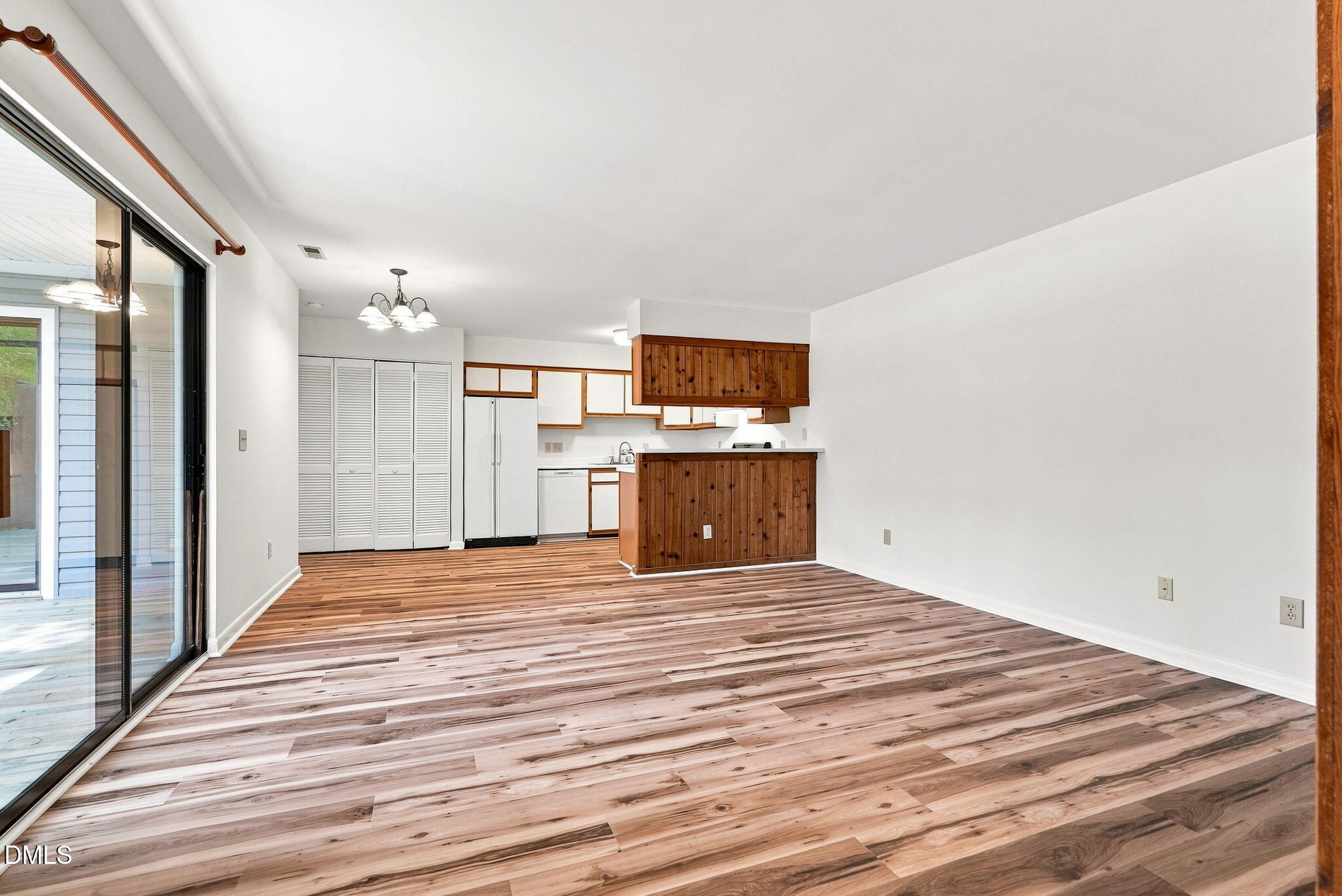 400 Summerwalk Circle Property Photo 14
