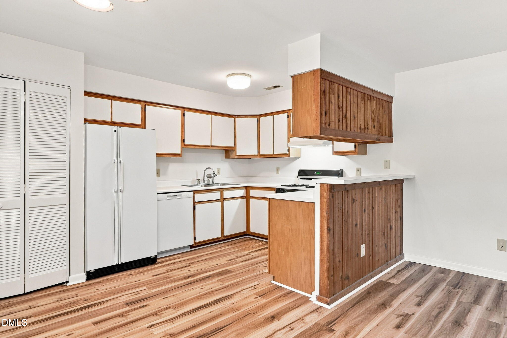 400 Summerwalk Circle Property Photo 17