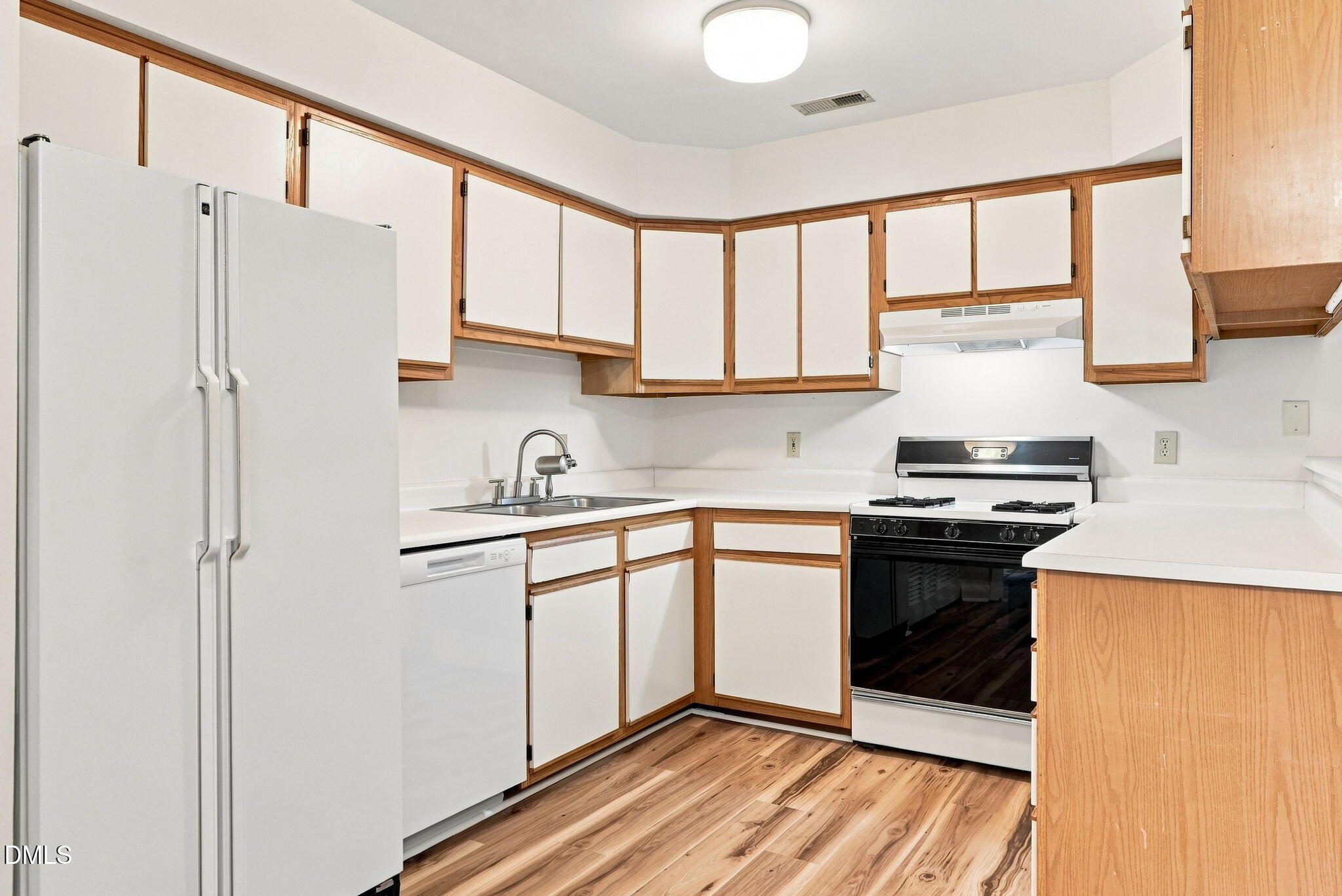400 Summerwalk Circle Property Photo 18