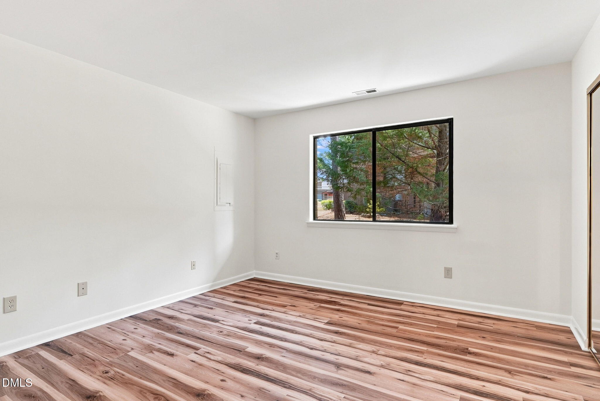 400 Summerwalk Circle Property Photo 29