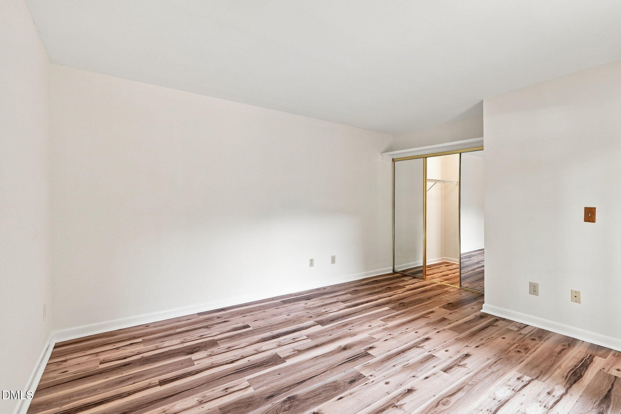400 Summerwalk Circle Property Photo 36