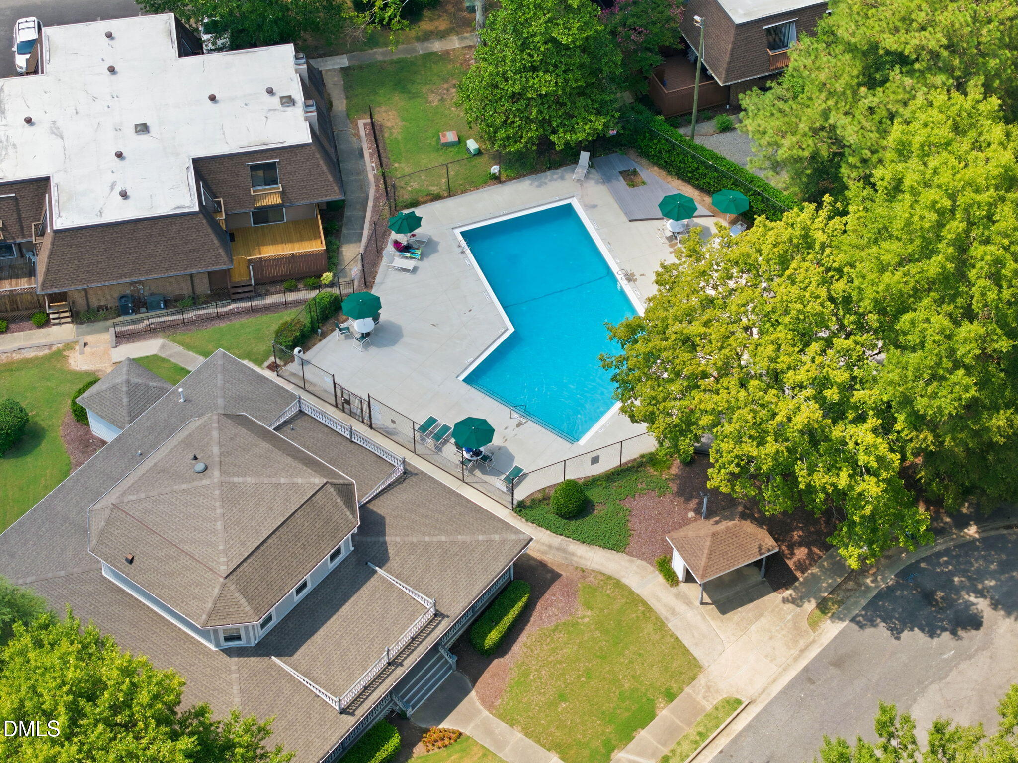400 Summerwalk Circle Property Photo 45