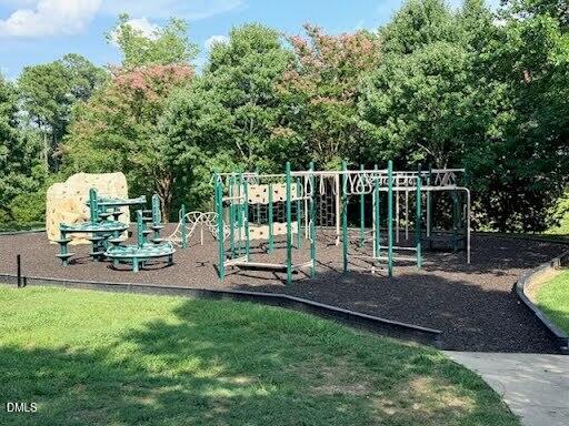 206 Redwood Park Drive Property Photo 64