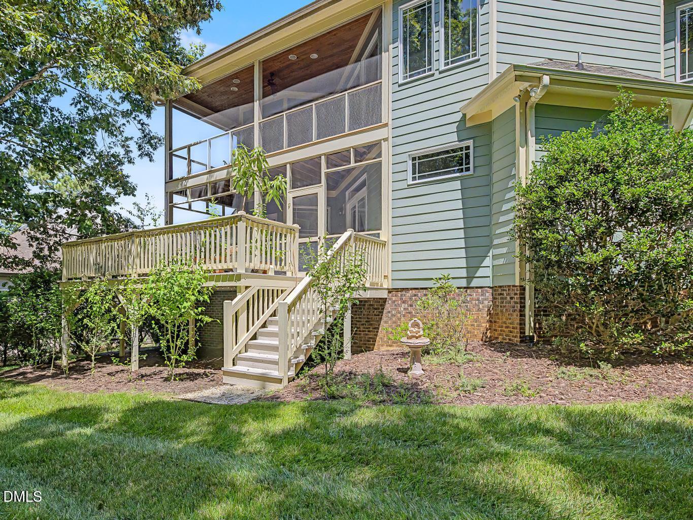 647 Chapel Ridge Drive Property Photo 4
