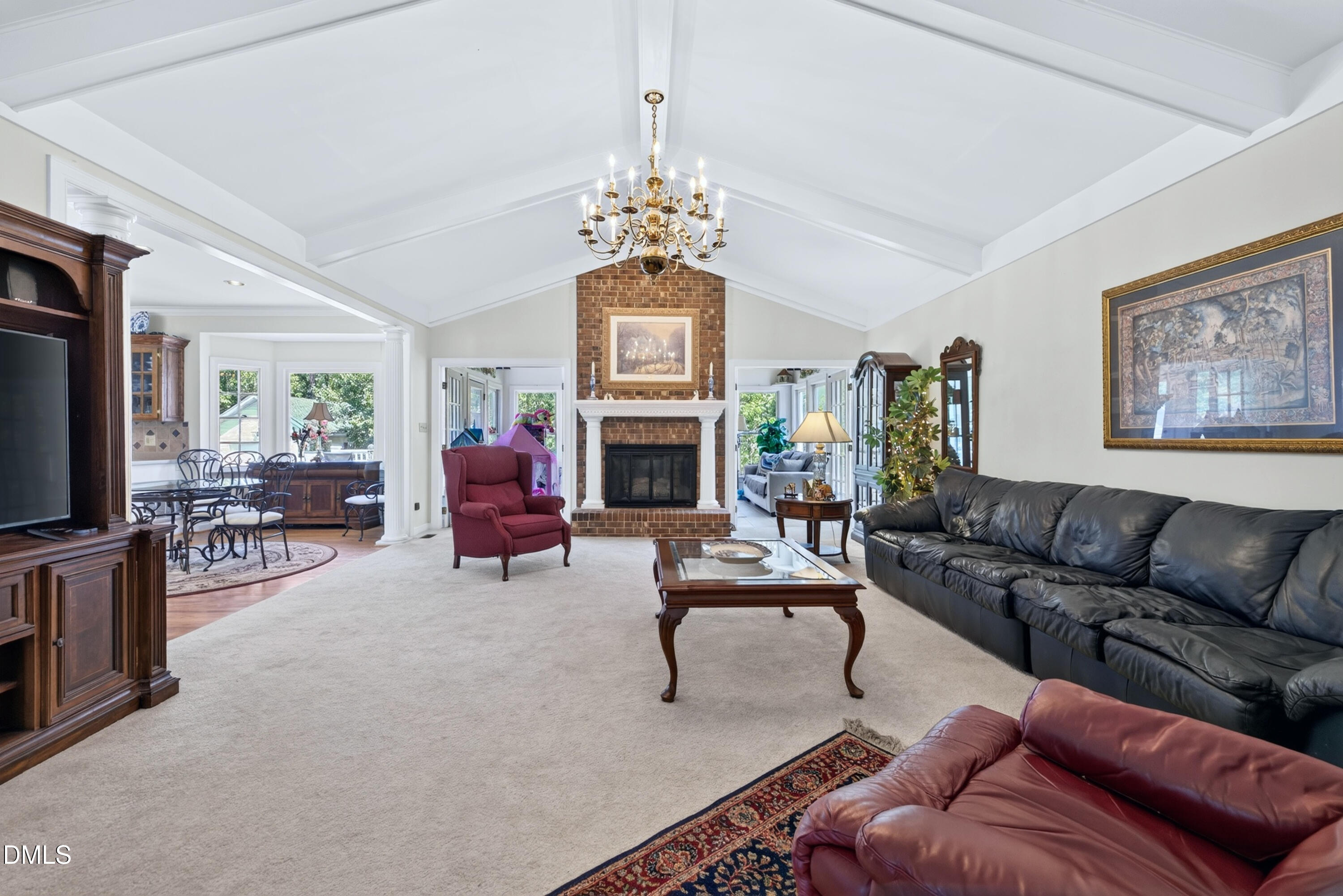 606 Country Lane Property Photo 12