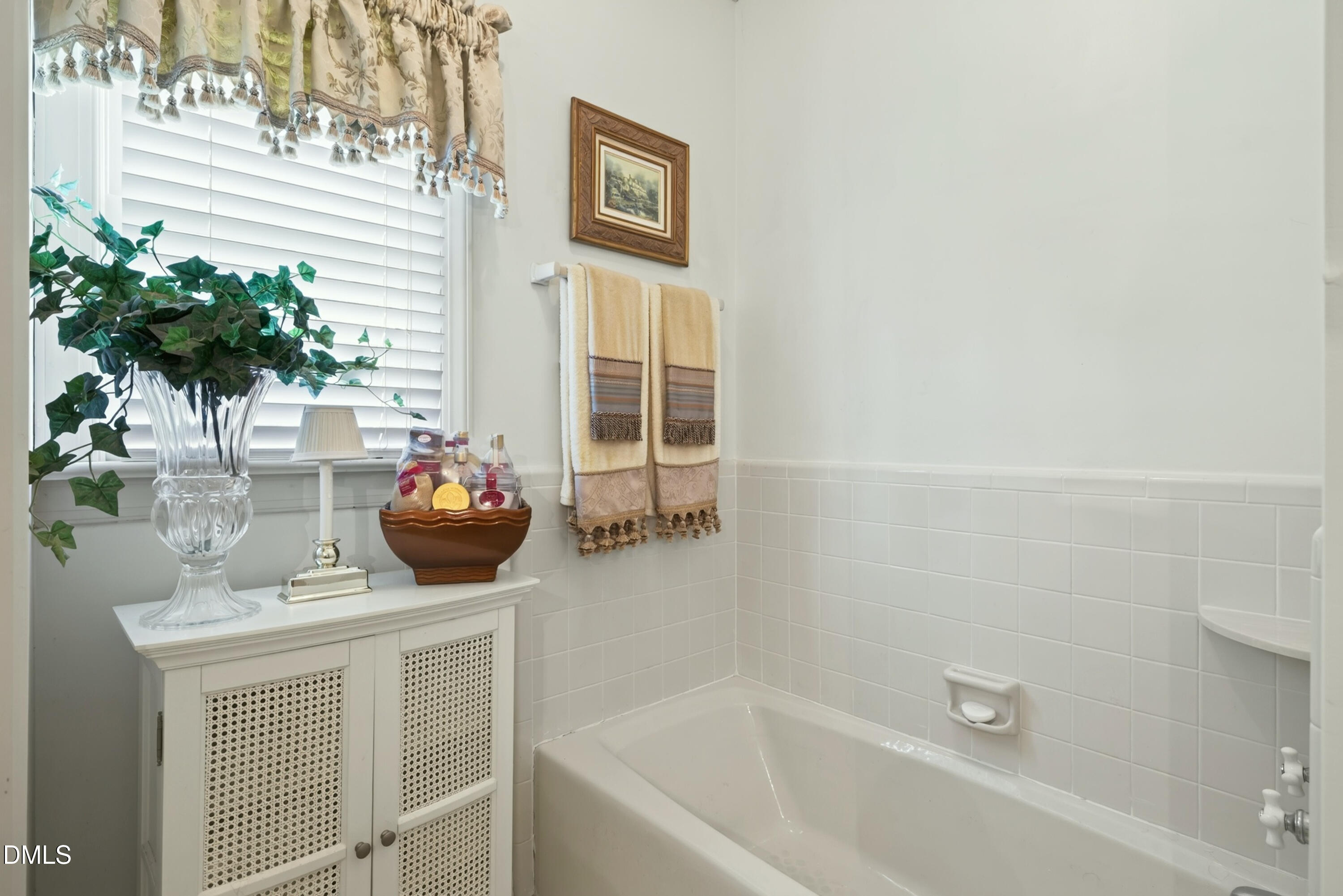 606 Country Lane Property Photo 47