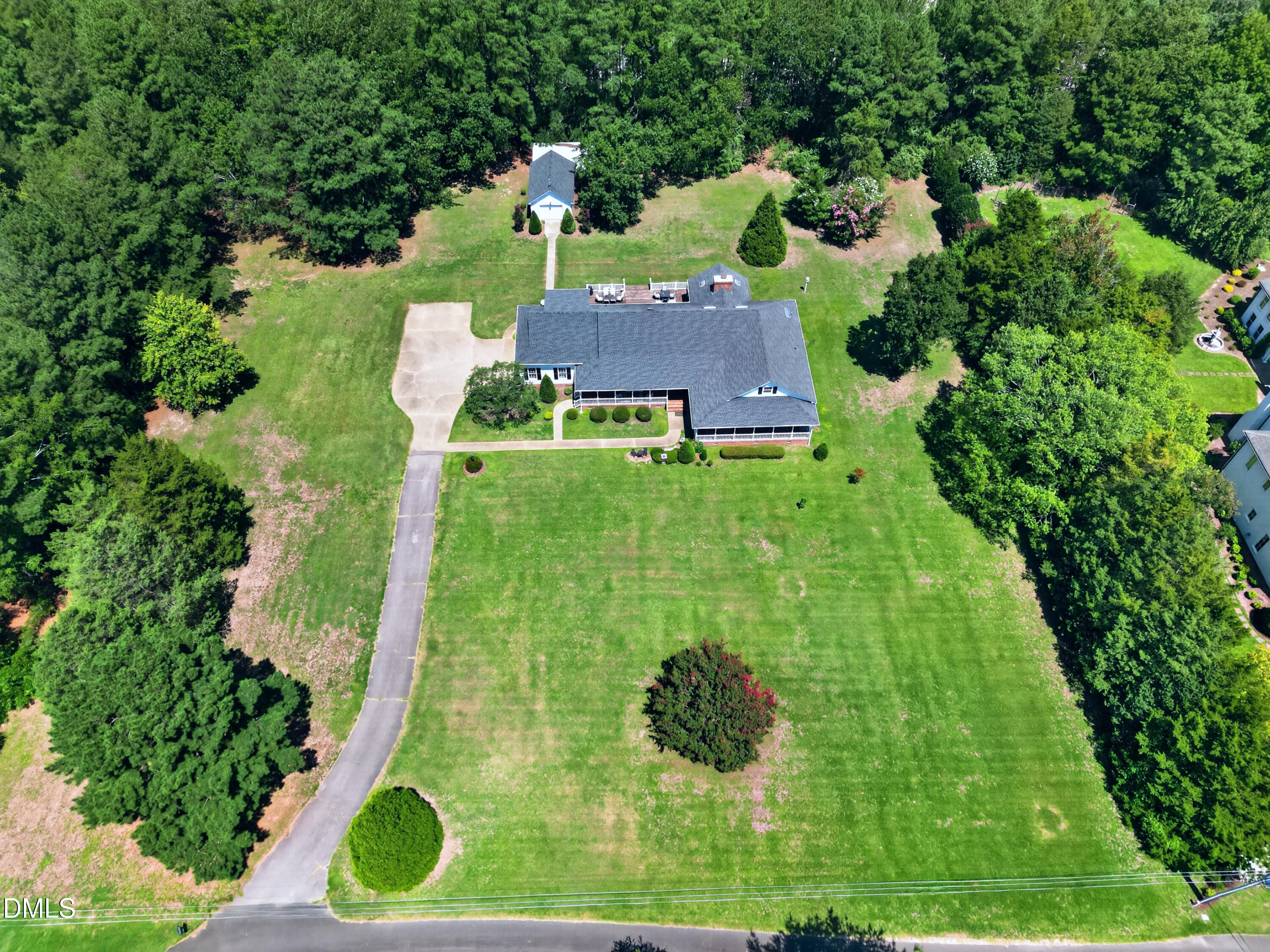 606 Country Lane Property Photo 68