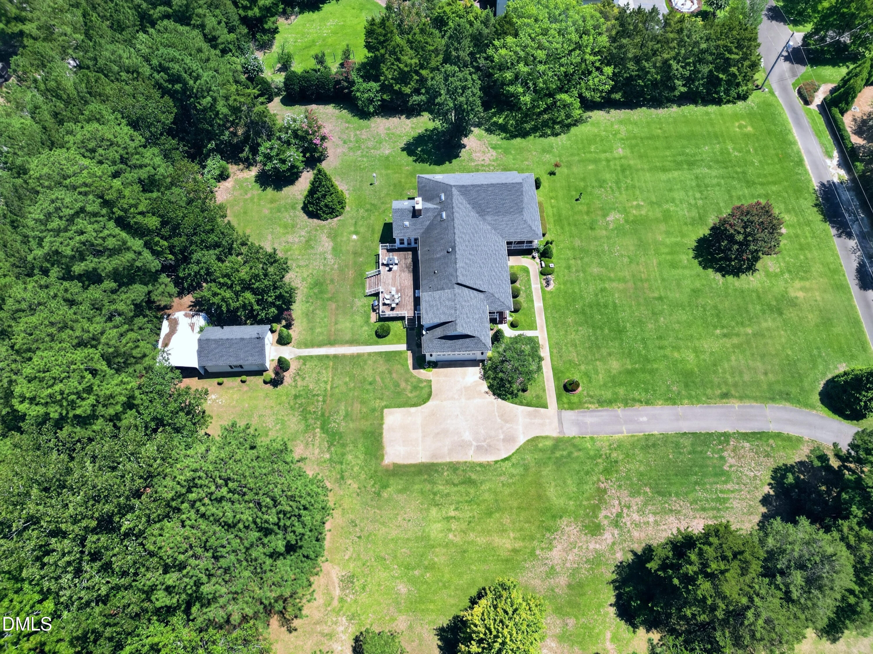 606 Country Lane Property Photo 75