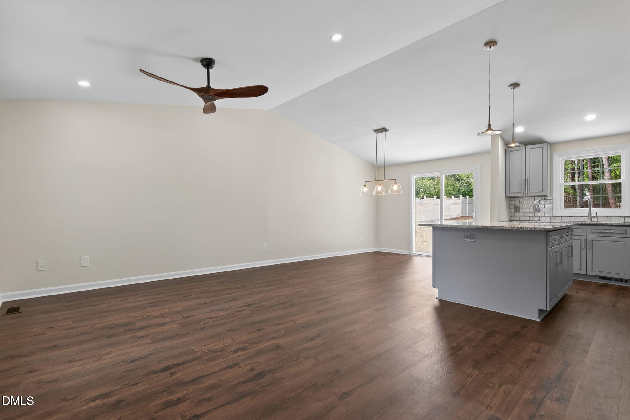 7101 Shellburne Drive Property Photo 10