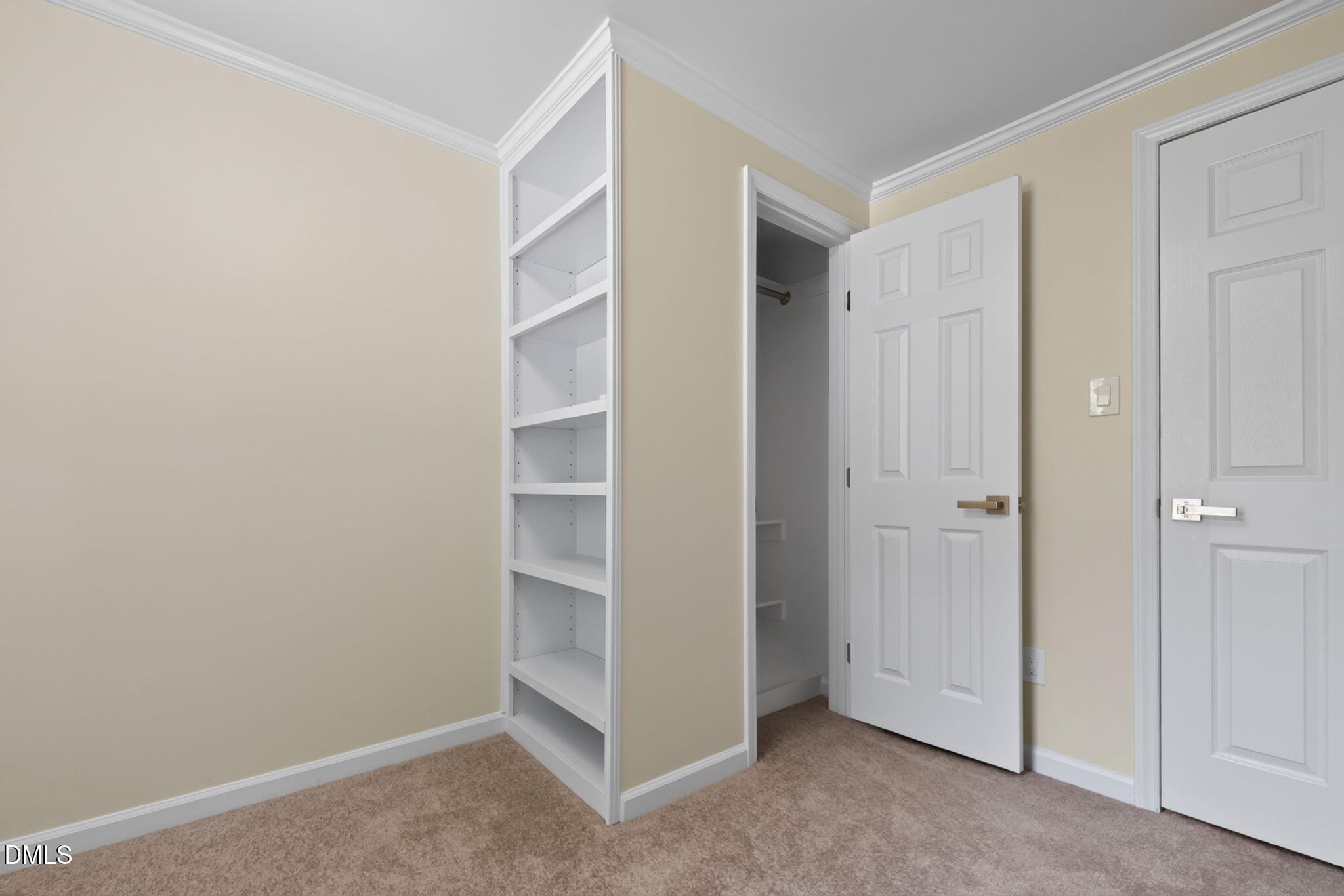 7101 Shellburne Drive Property Photo 30