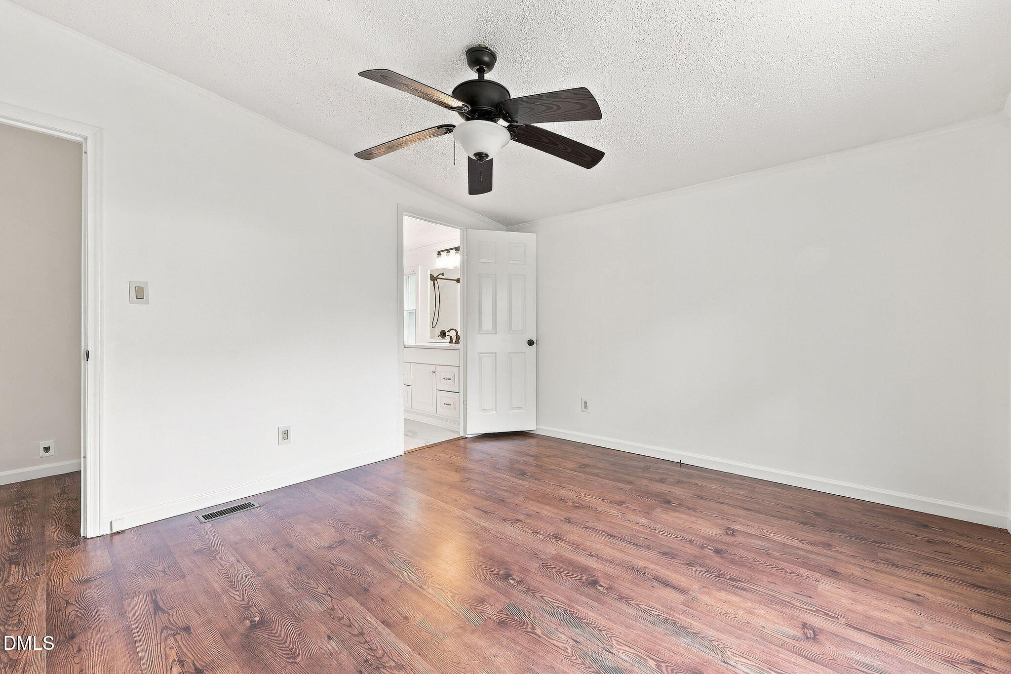 135 Virginia Lane Property Photo 20