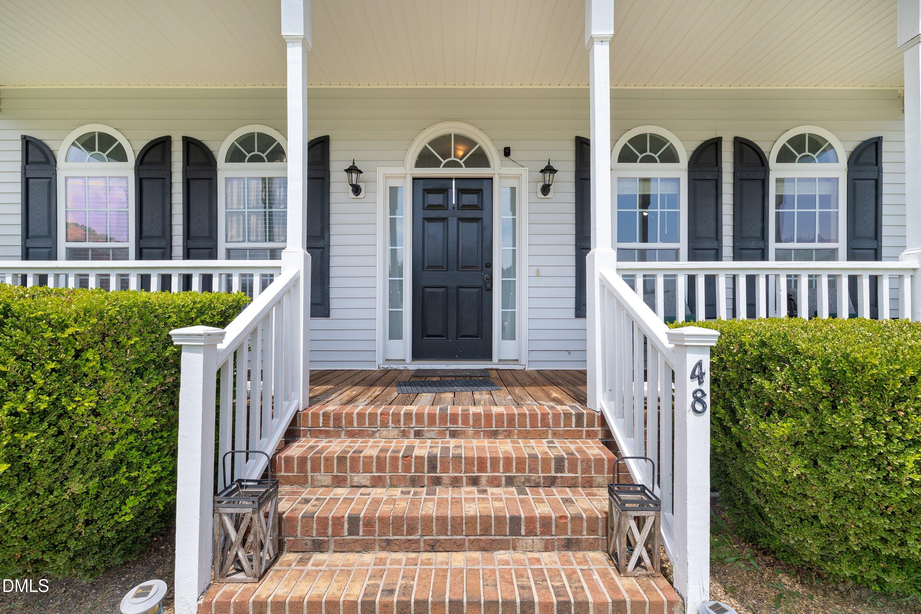 48 Yesteryear Court Property Photo 4