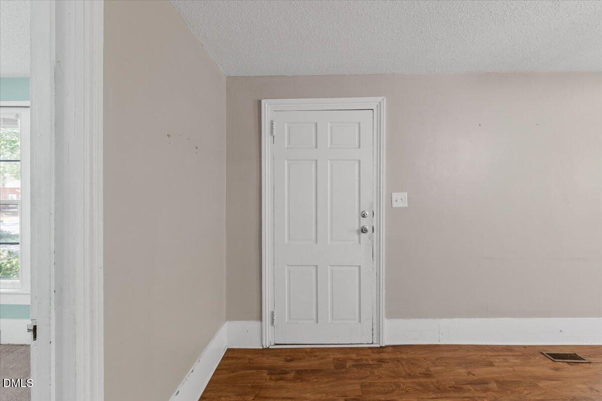 700 N Webb Street Property Photo 5